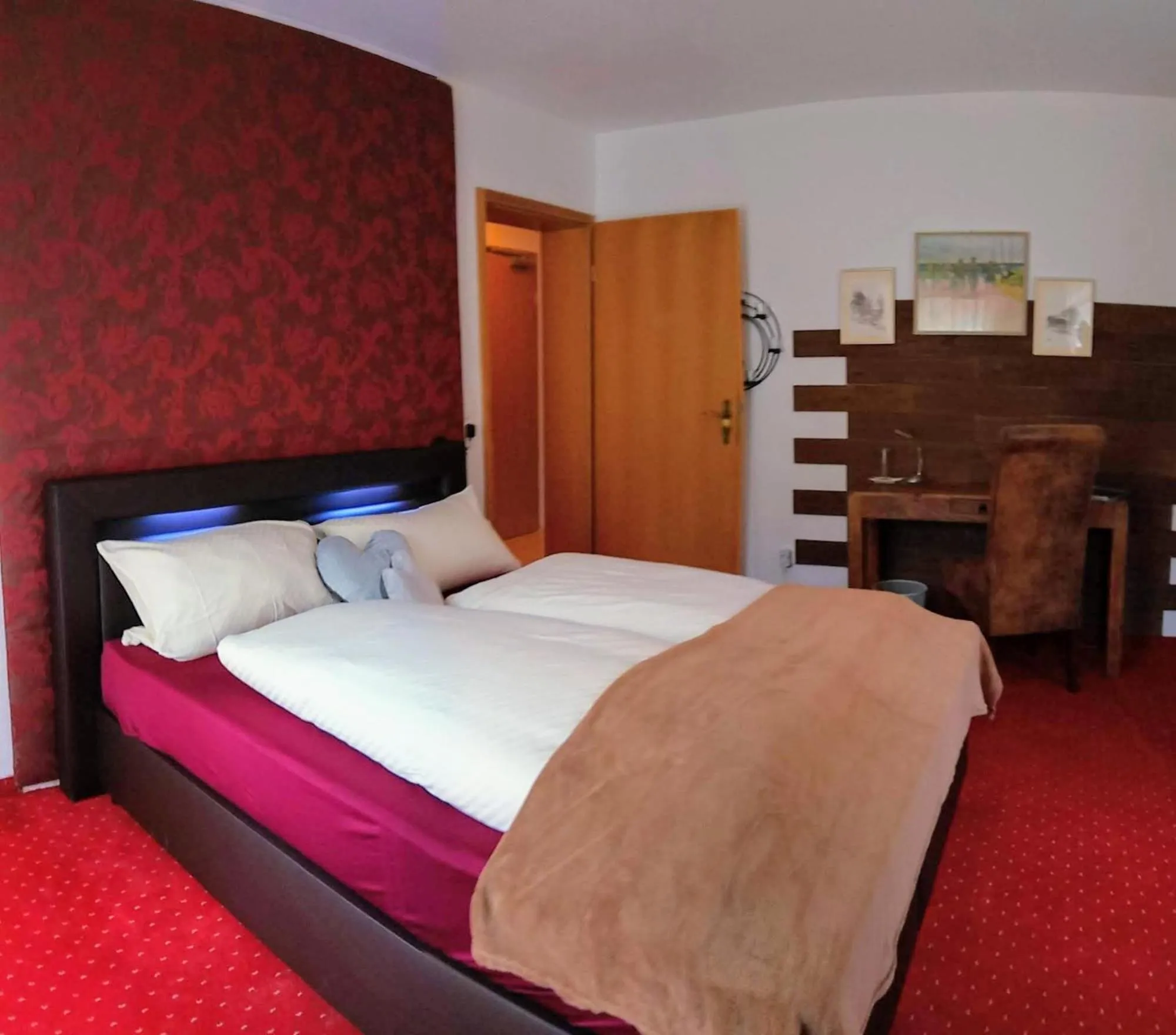 Bed in Tourist Hotel Boehm