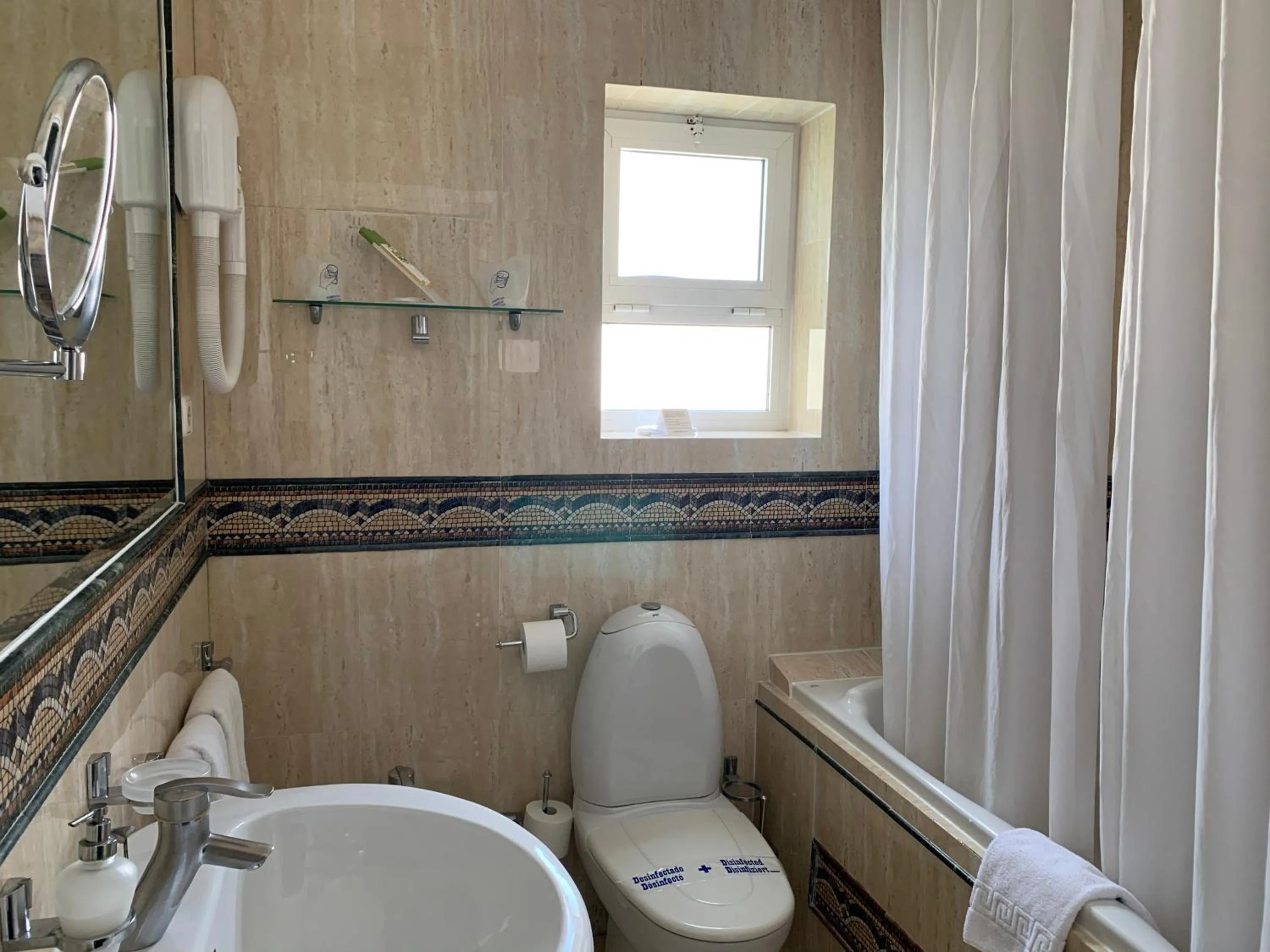 Bathroom in Hotel Paraíso Del Mar