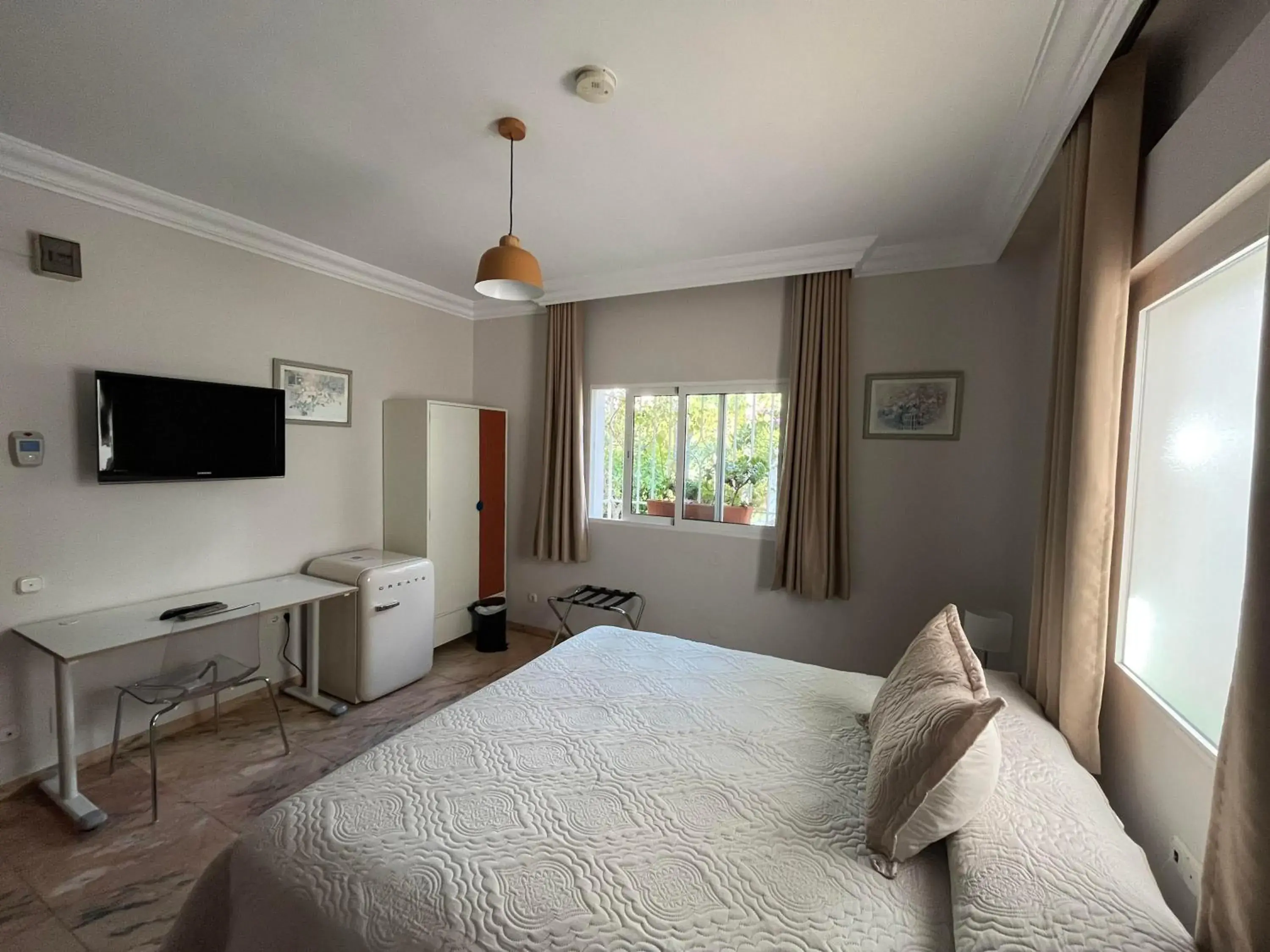 Twin Room with Garden View in Hotel Paraíso Del Mar Twin Room with Garden View in Hotel Paraíso Del Mar