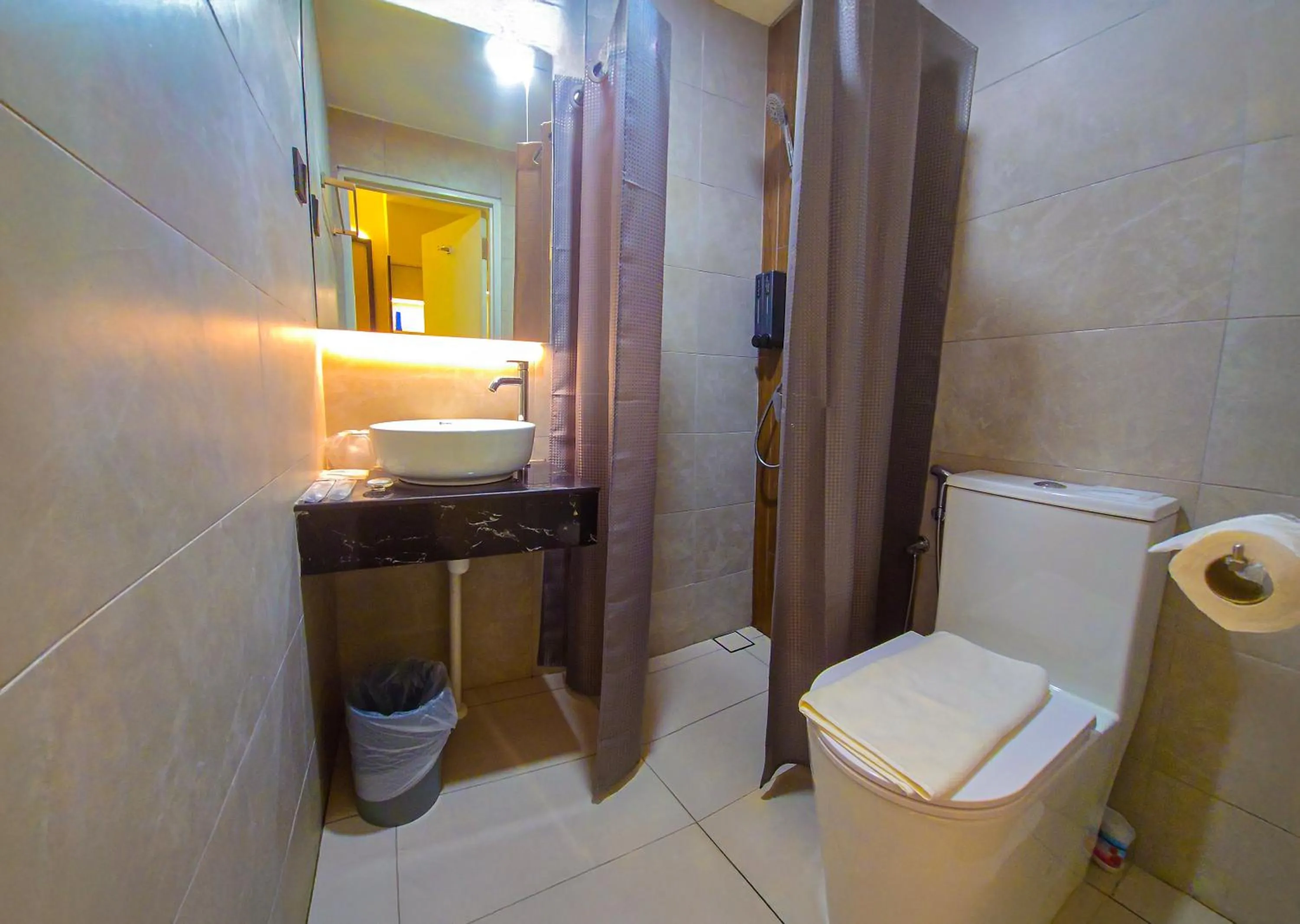 Bathroom in Abell Hotel