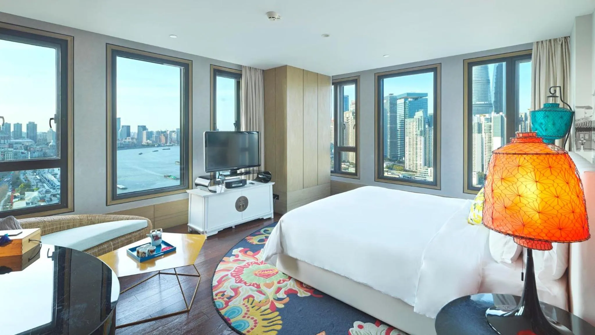 Photo of the whole room, Bed in Hotel Indigo Shanghai On The Bund by IHG