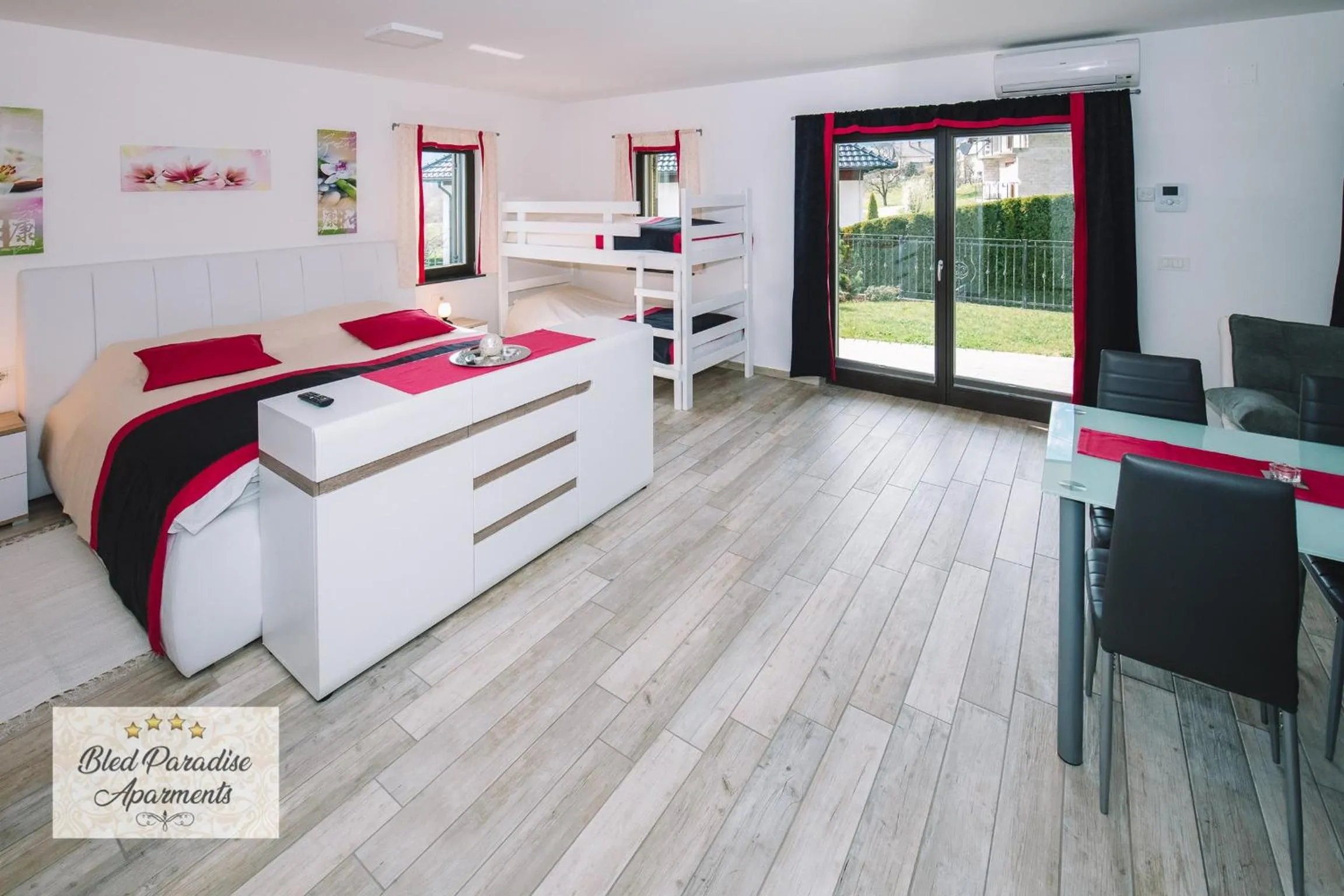 Bed in Bled Paradise Apartments