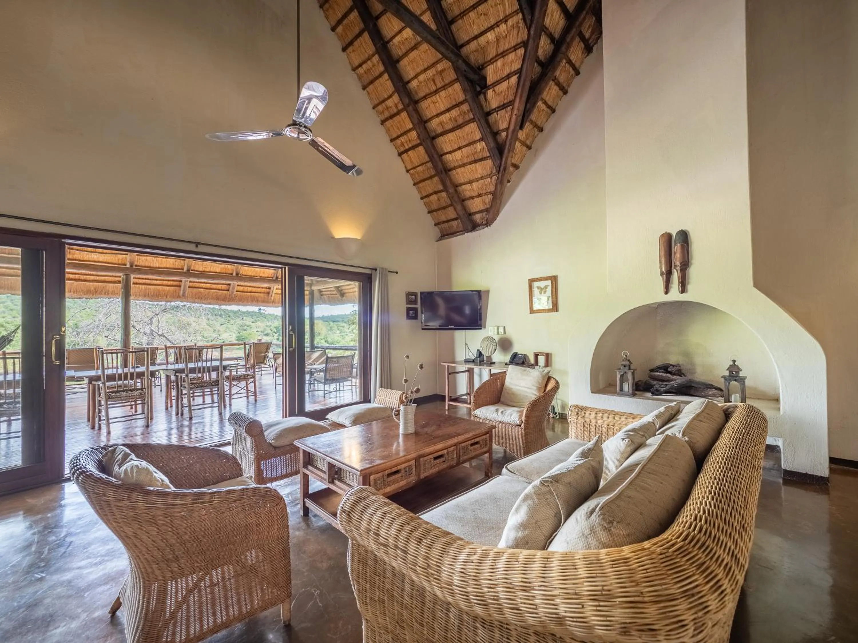 TV and multimedia in Nyati Safari Lodge