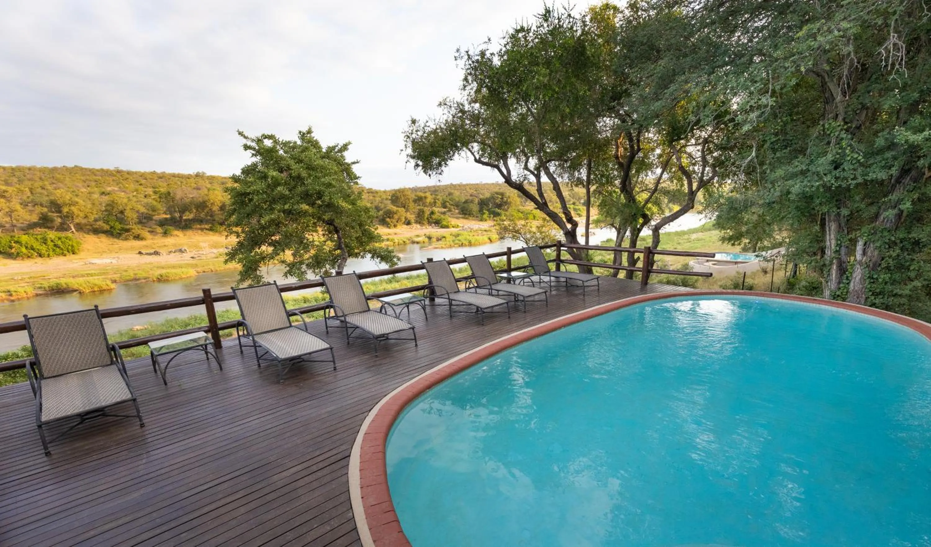 Day in Nyati Safari Lodge