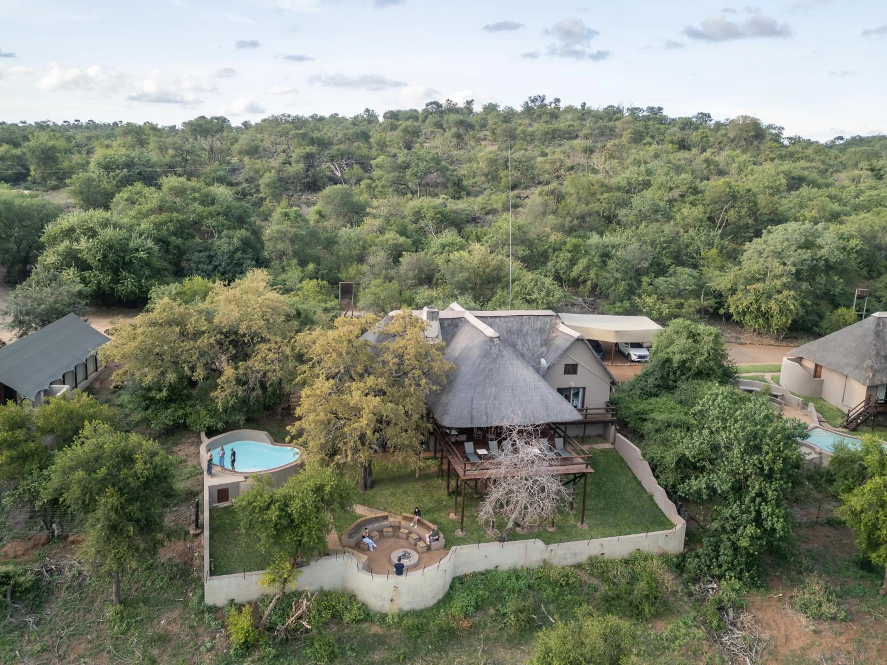 Property building in Nyati Safari Lodge