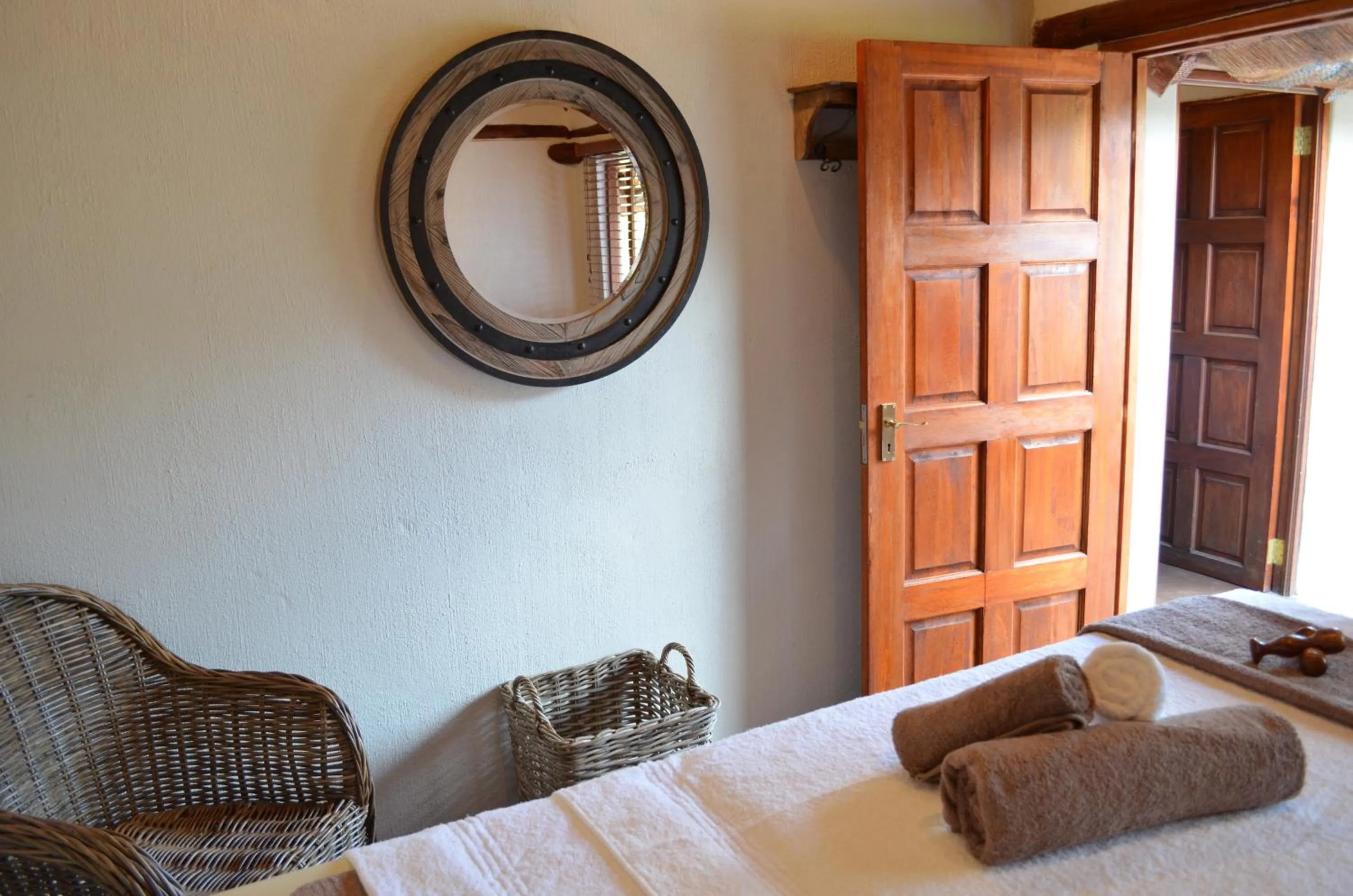 Massage, Bed in Nyati Safari Lodge