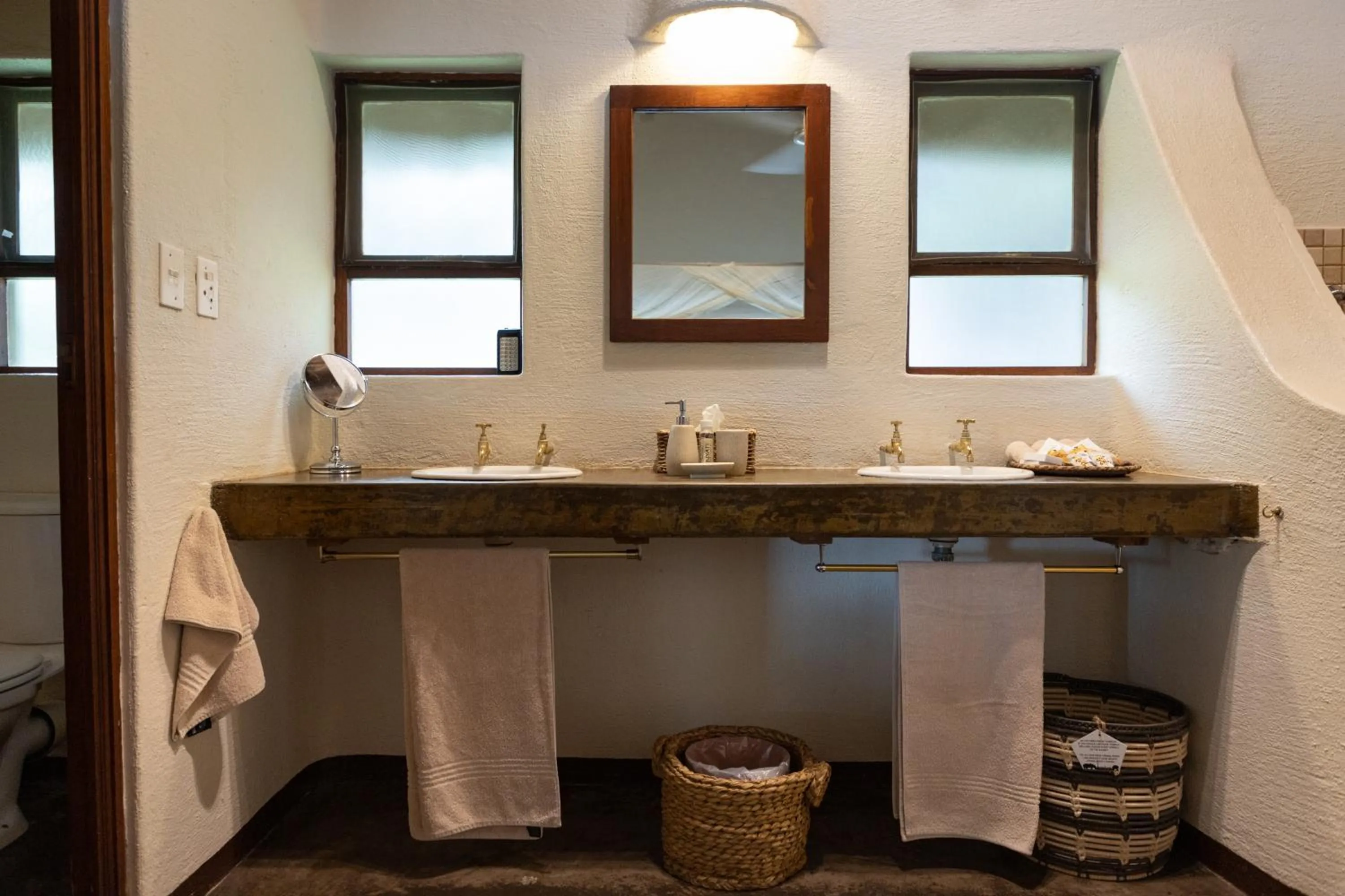 Bathroom in Nyati Safari Lodge