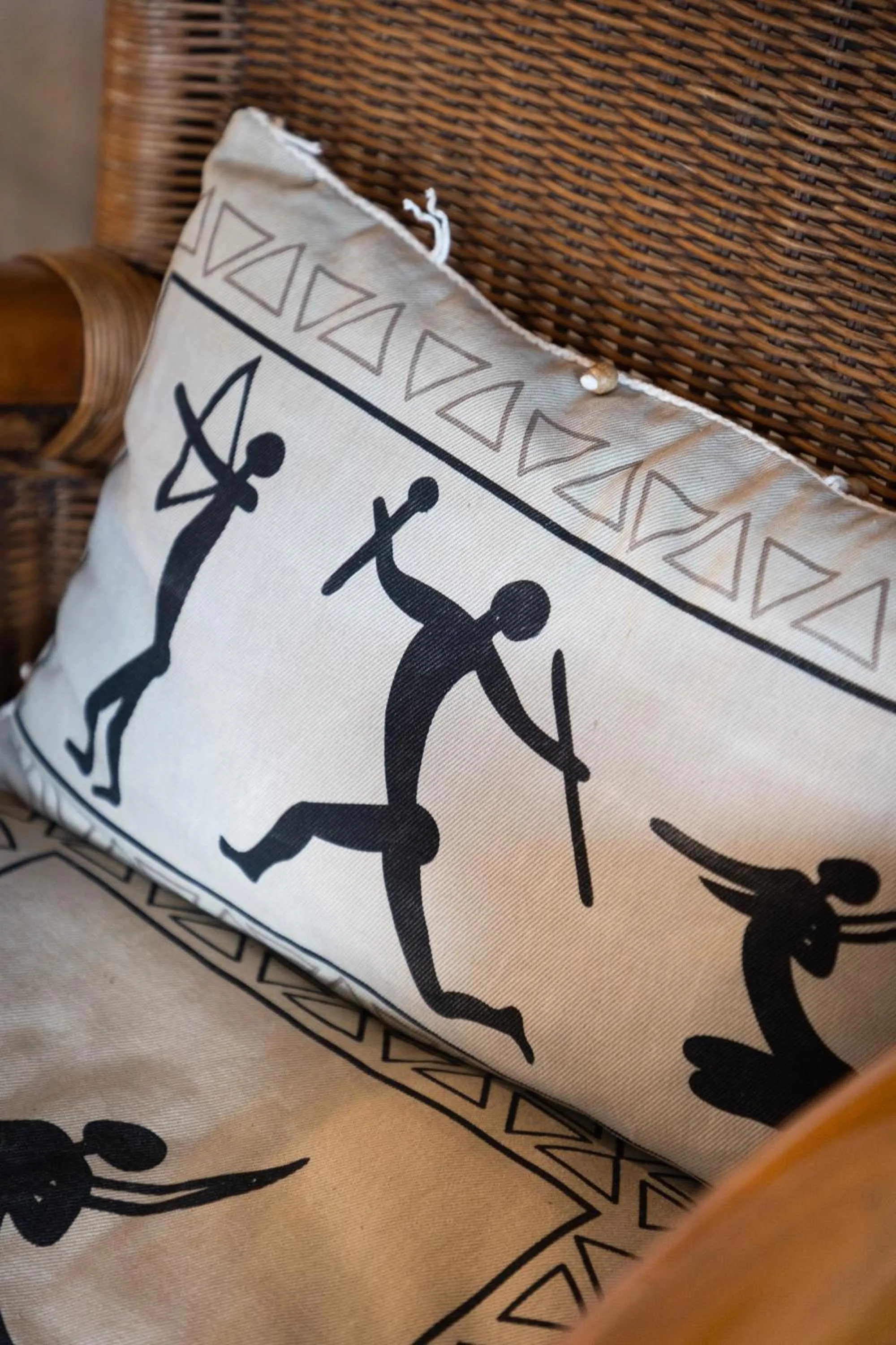 Decorative detail, Bed in Nyati Safari Lodge