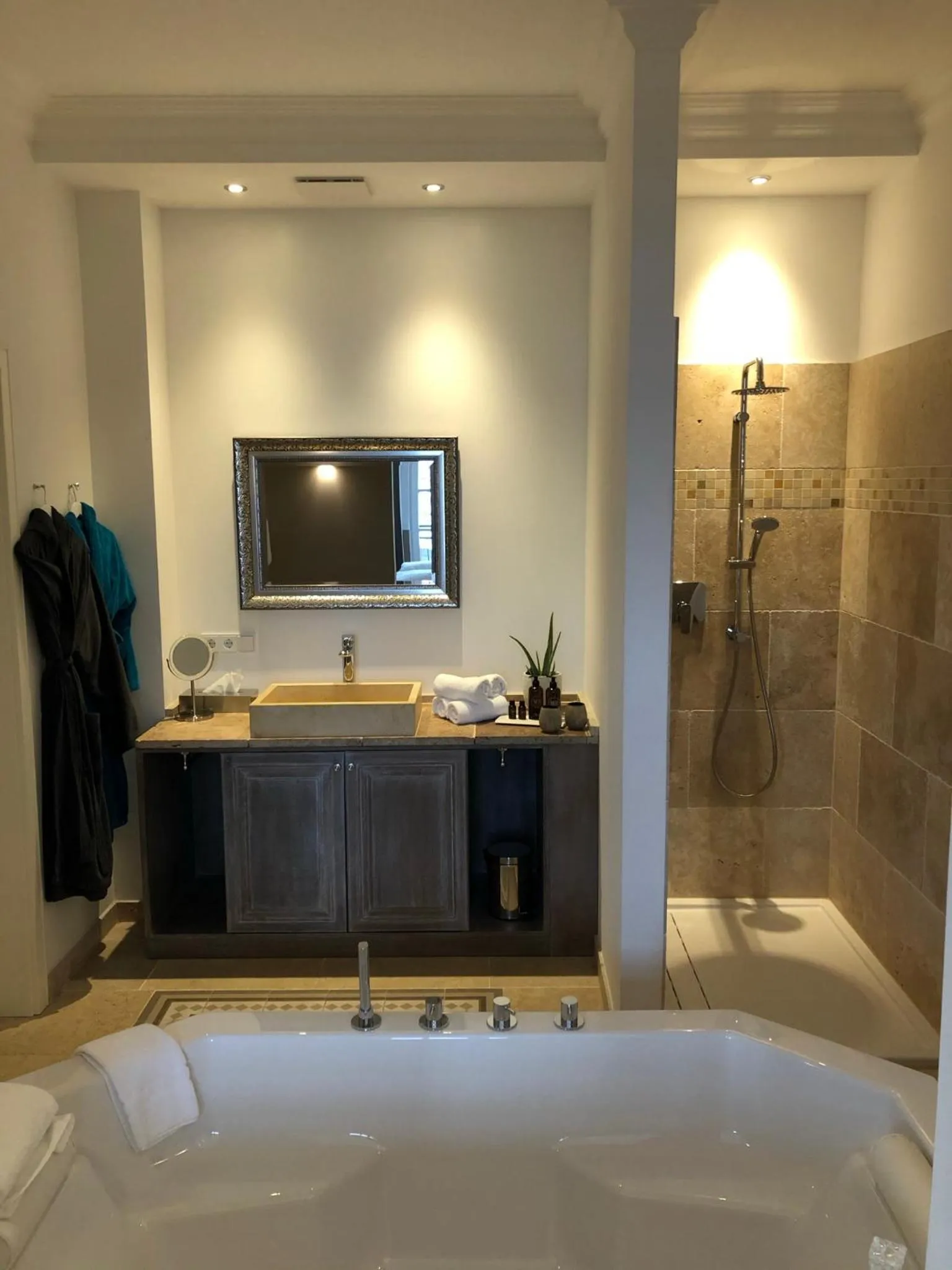 Bathroom in The Starnbergsee Hideaway