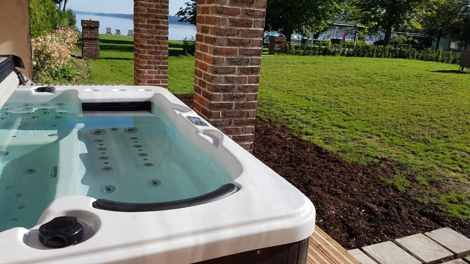 Massage in The Starnbergsee Hideaway