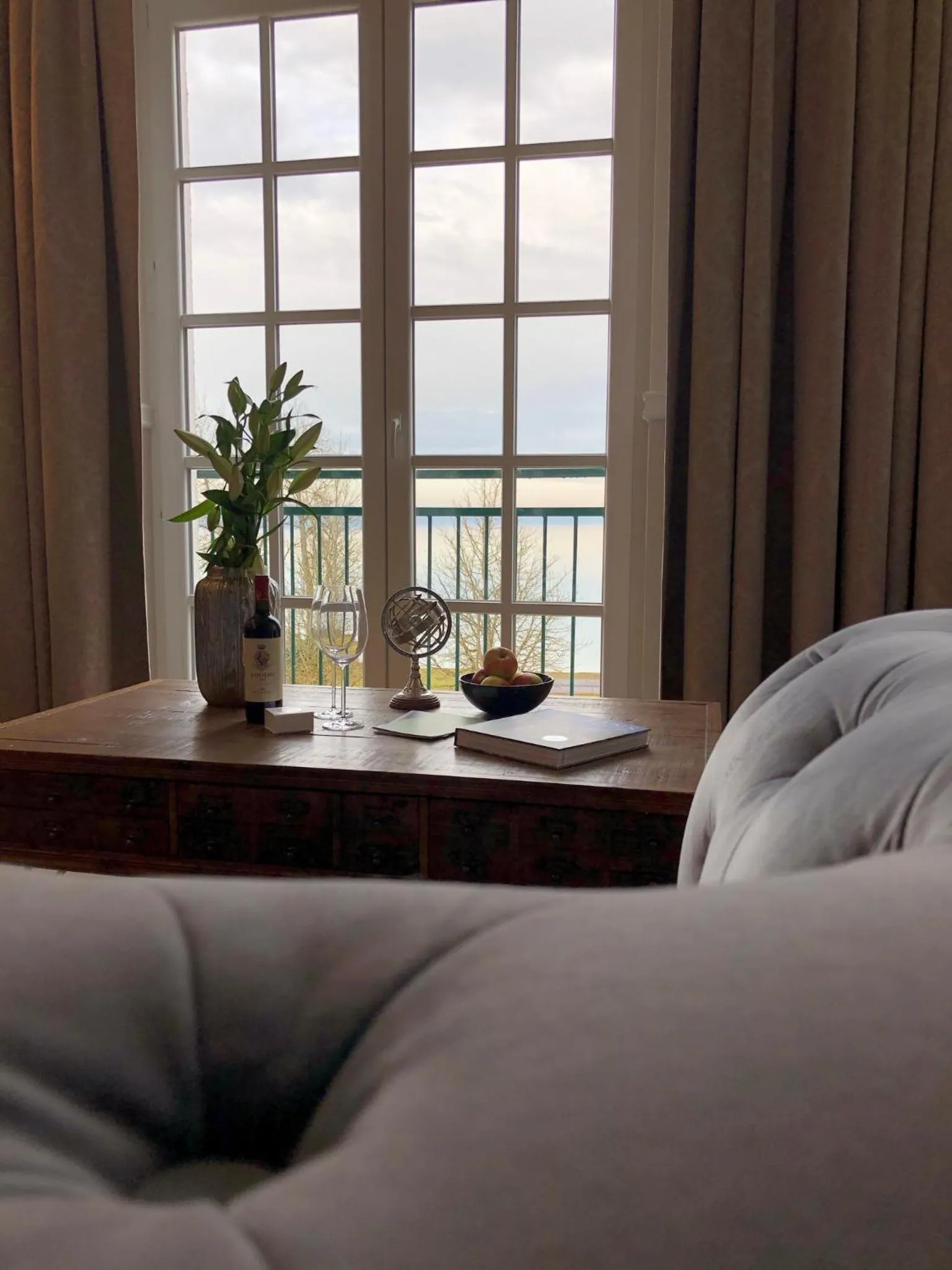 Photo of the whole room in The Starnbergsee Hideaway