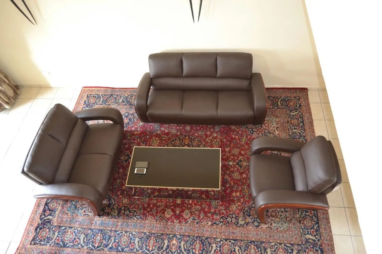 Living room in Hoyohoyo Acorns Lodge