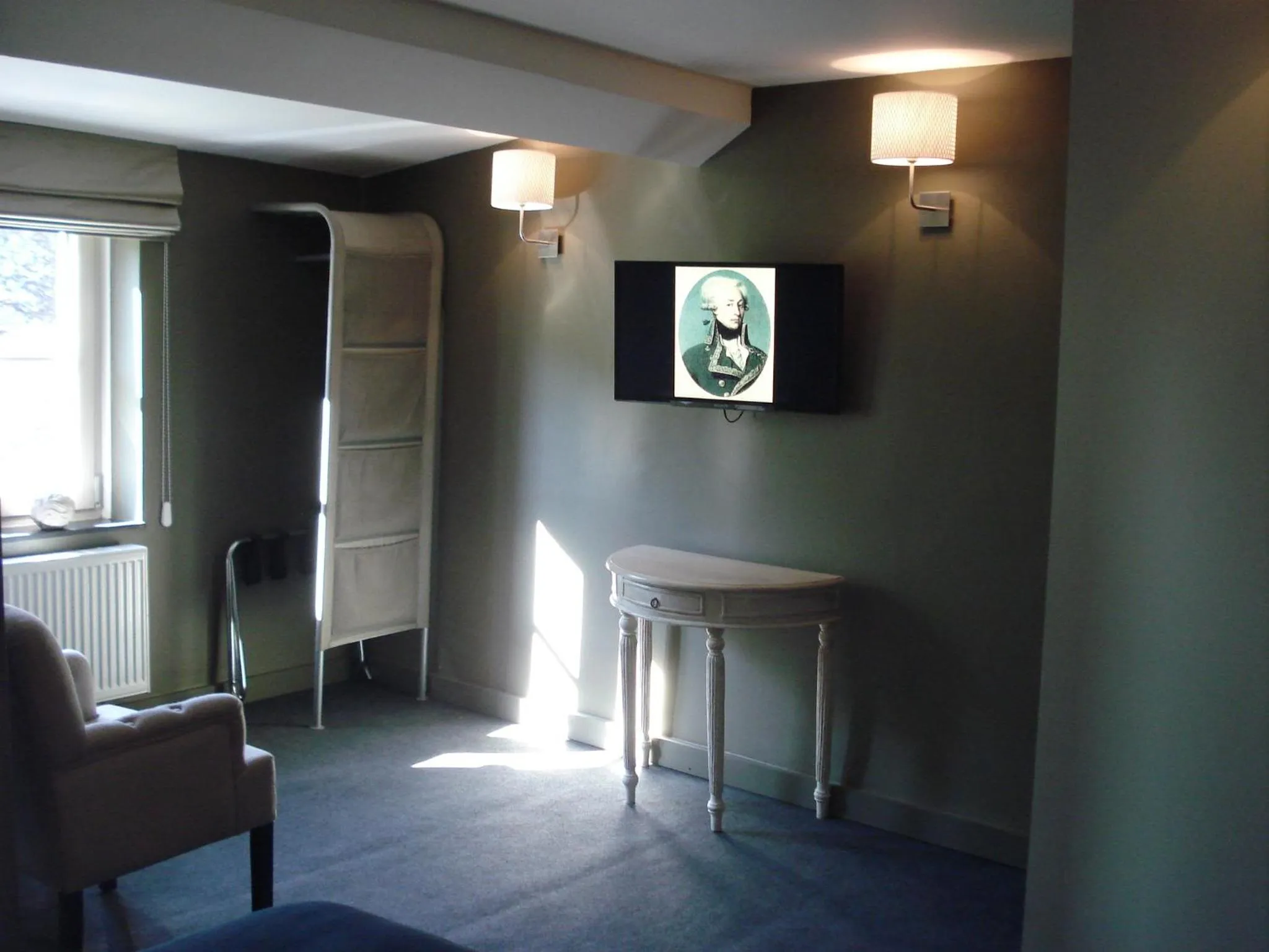 TV and multimedia in Hotel La Fayette
