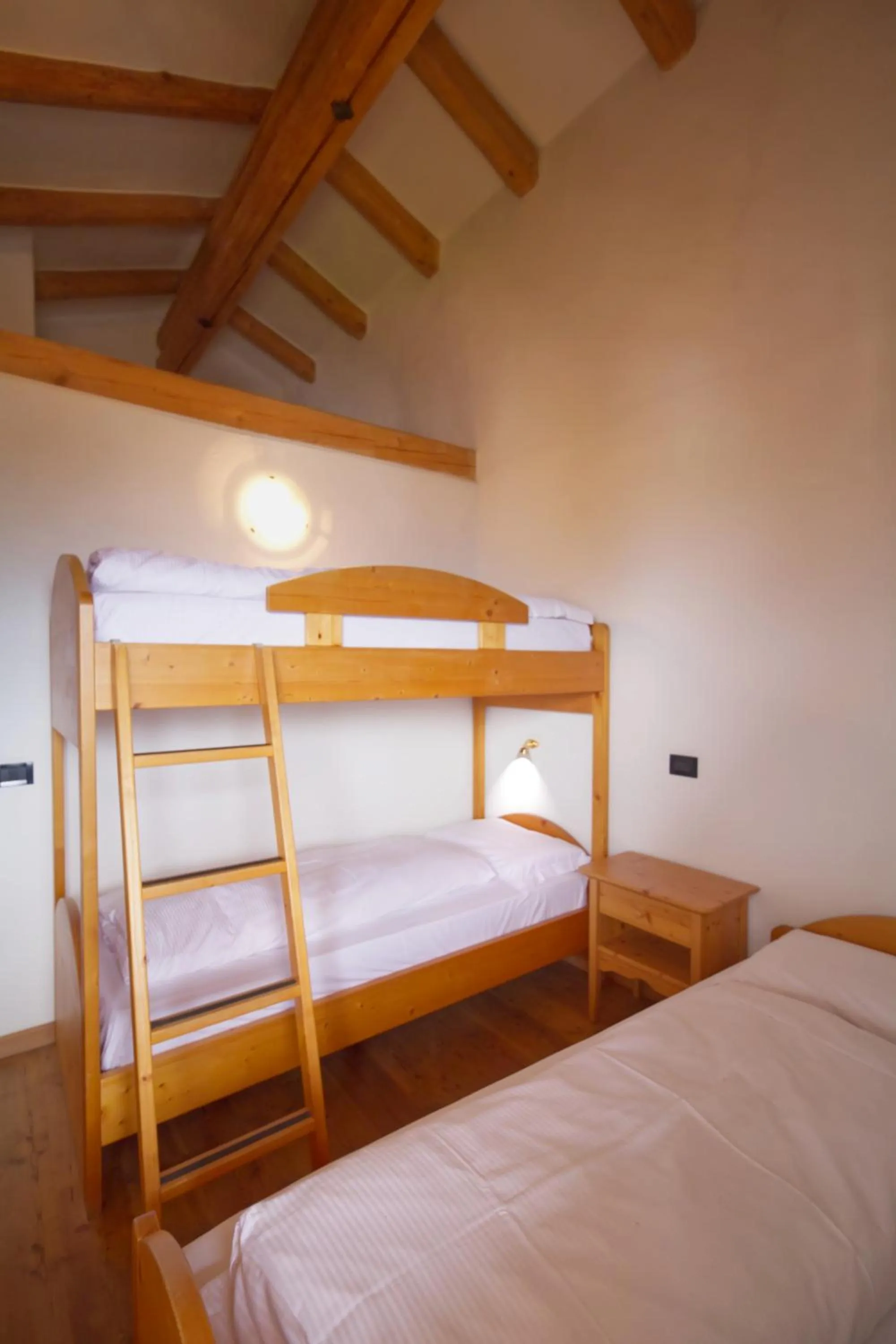 bunk bed, Bed in Residence Miramonti