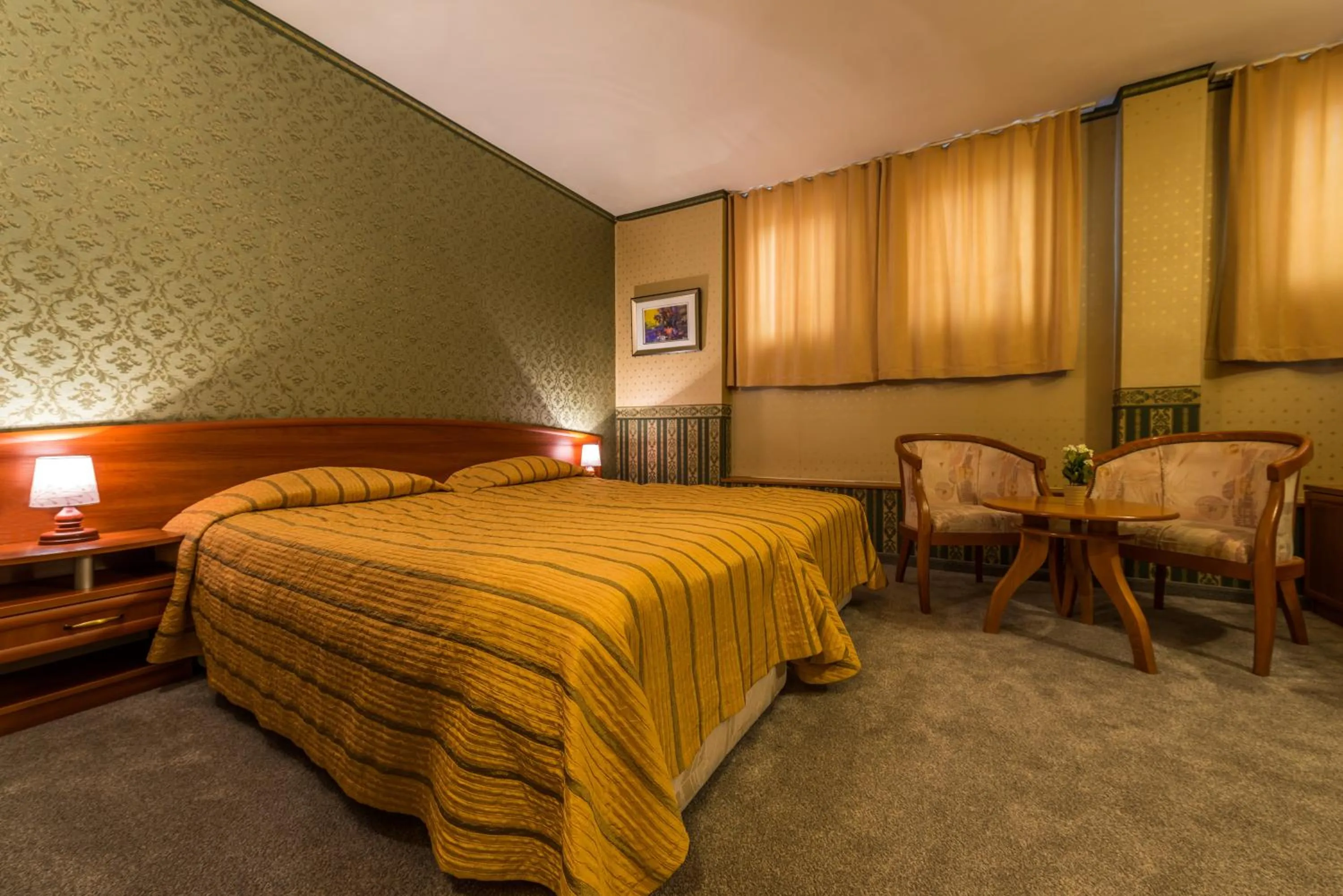 Photo of the whole room, Bed in Family Hotel Chiplakoff