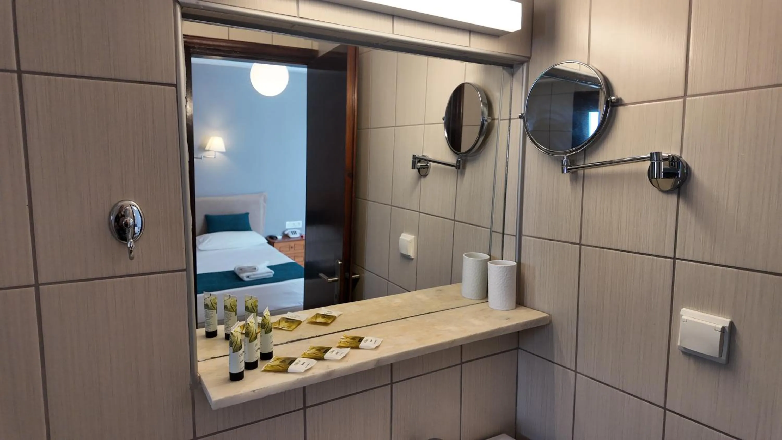 Bathroom in Hotel Marybill