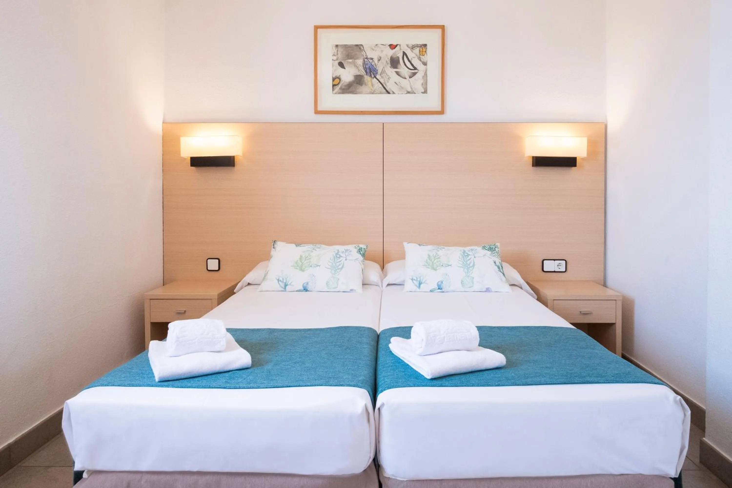 Photo of the whole room, Bed in Apartaments Cye Salou