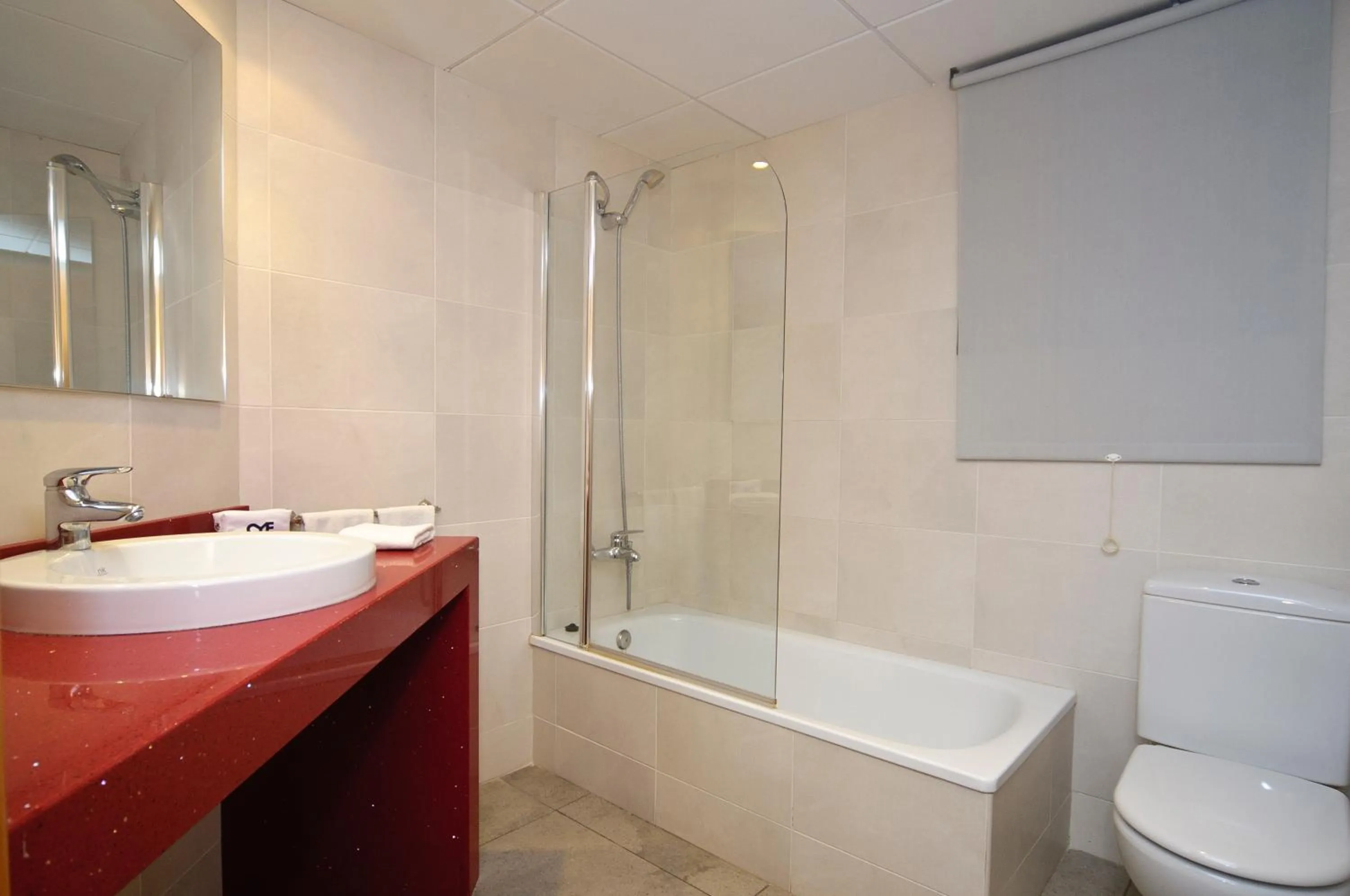 Shower in Apartaments Cye Salou