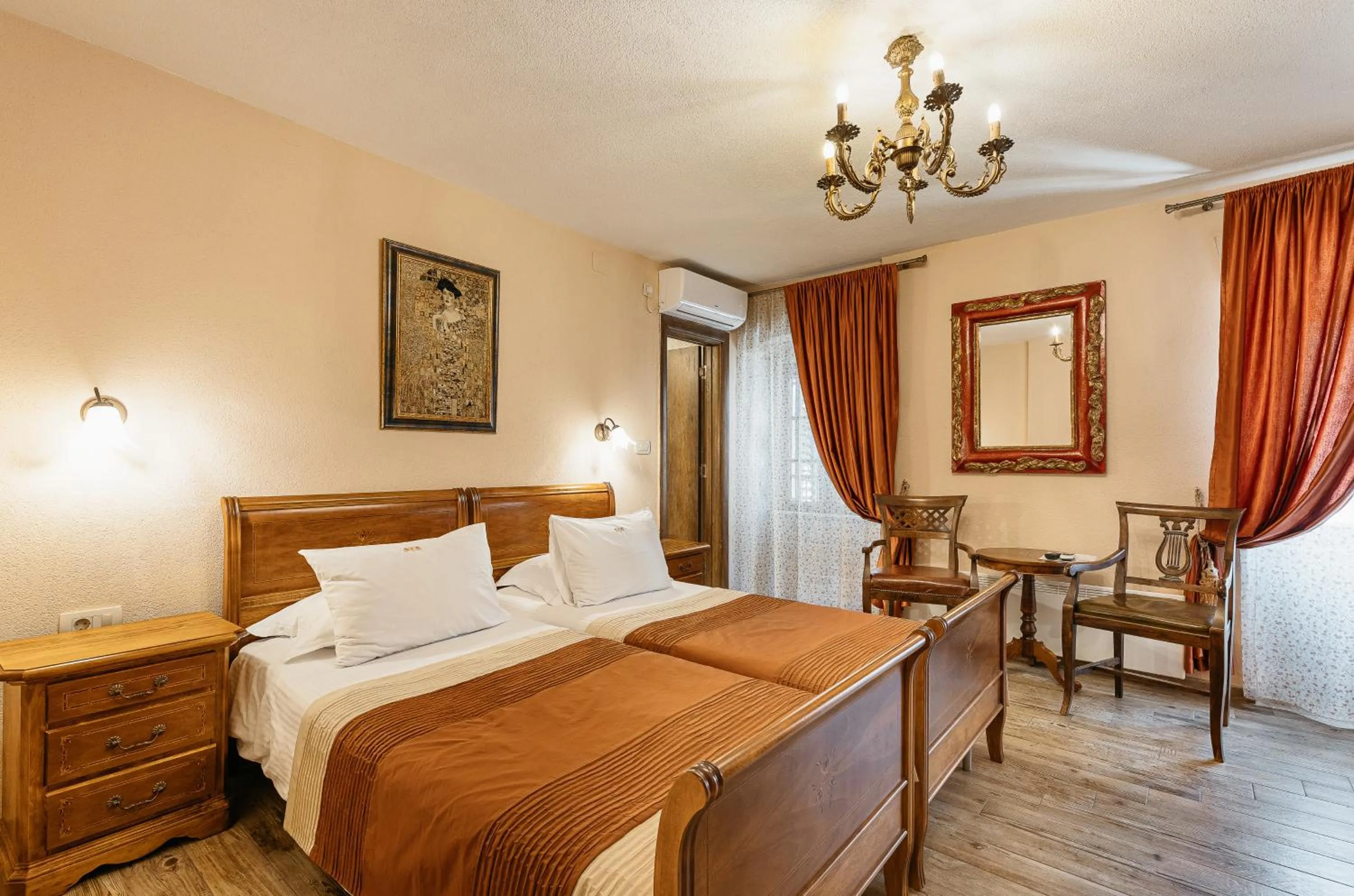 Bed in Hotel Monte Cristo