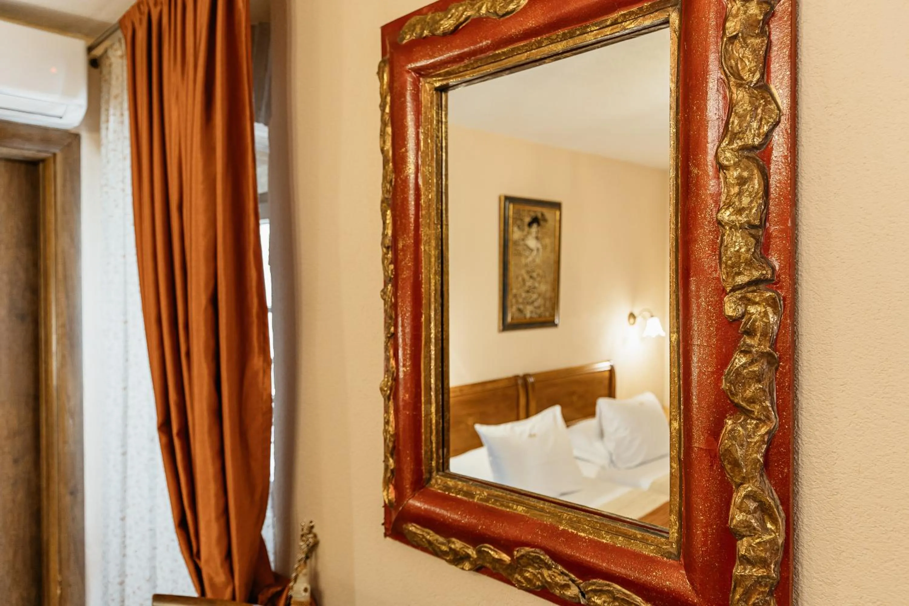 Bedroom in Hotel Monte Cristo