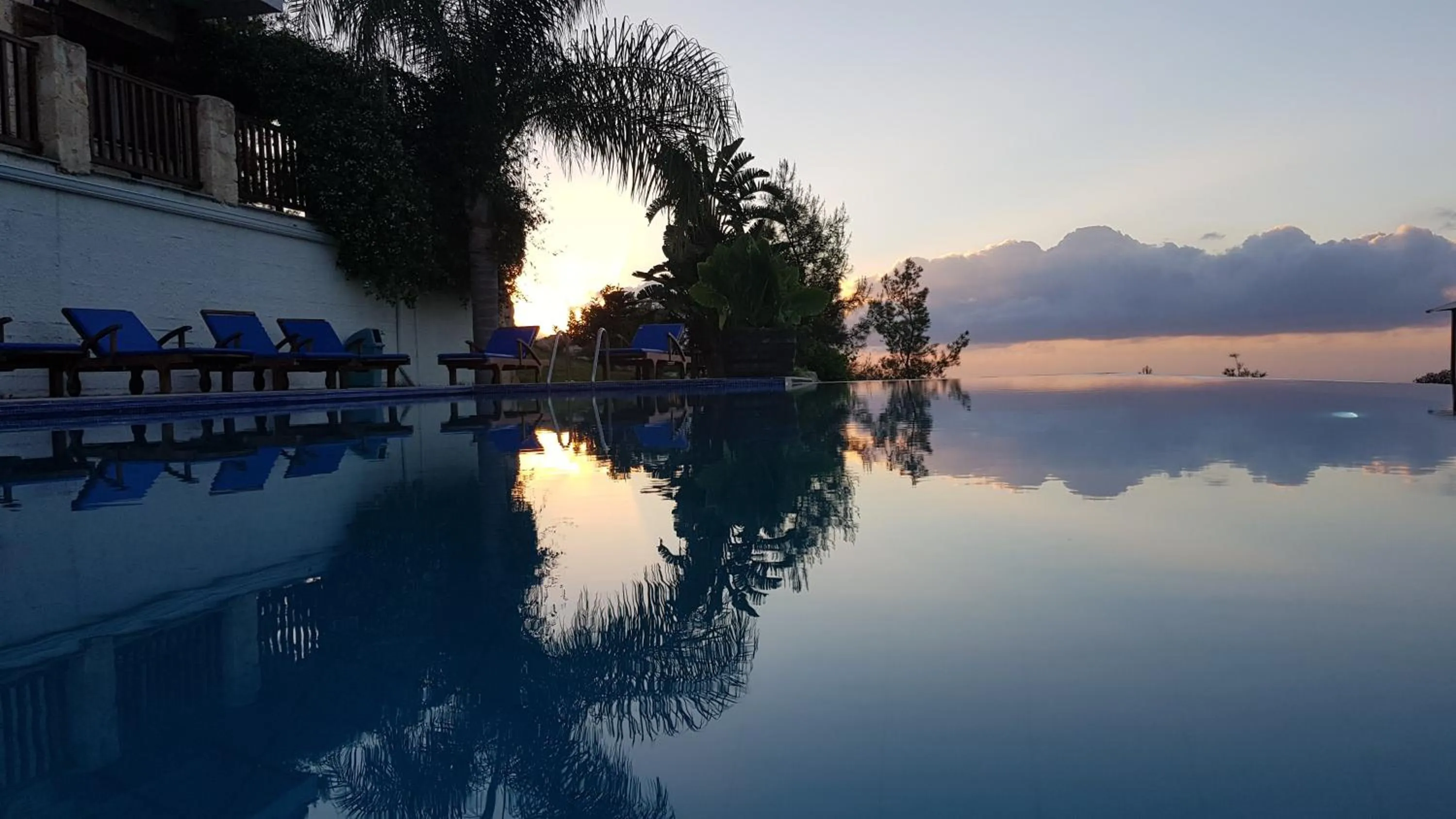 Demetriou Paradisos Hills Hotel