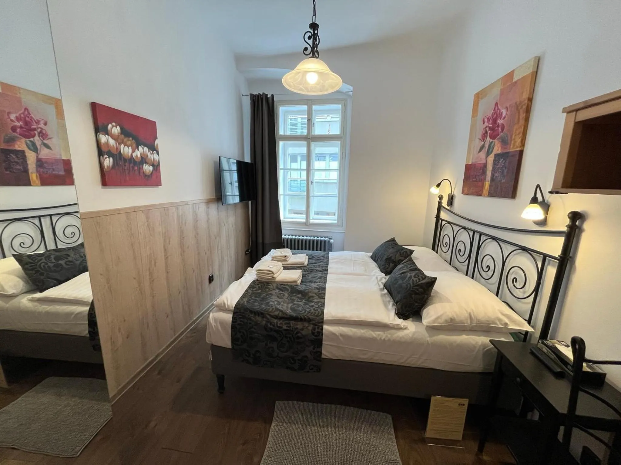 Bedroom, Bed in Mila Apartments