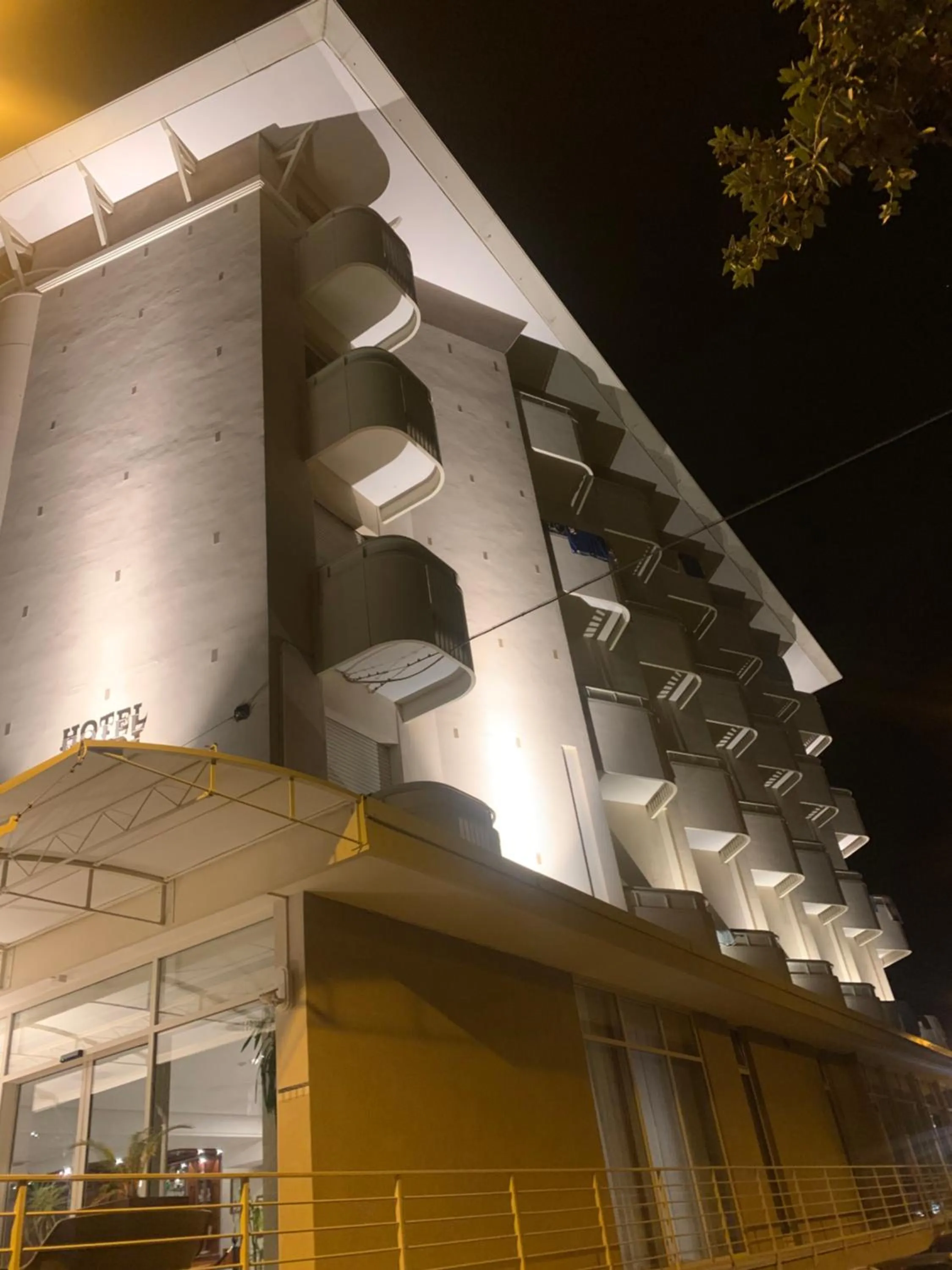 Property building in Hotel Audi Frontemare