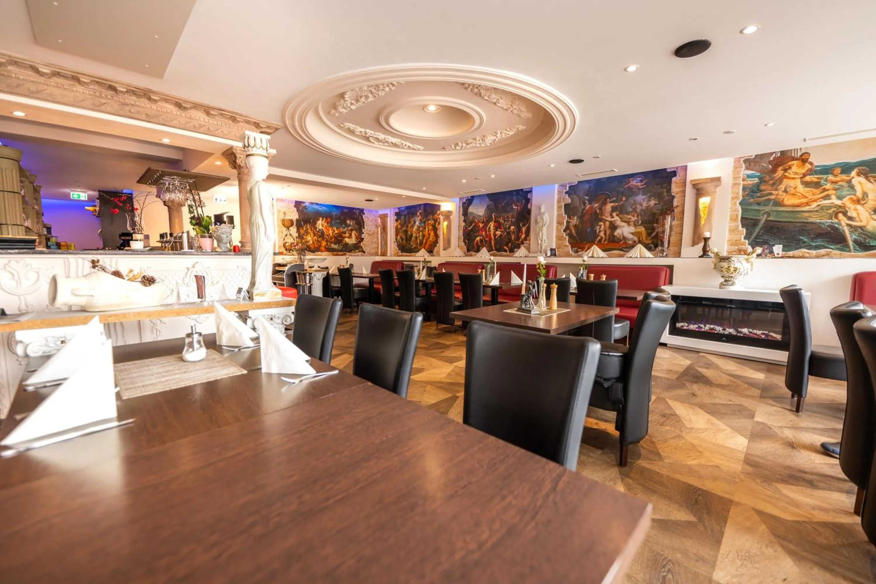 Restaurant/places to eat in Hotel & Restaurant Sparta