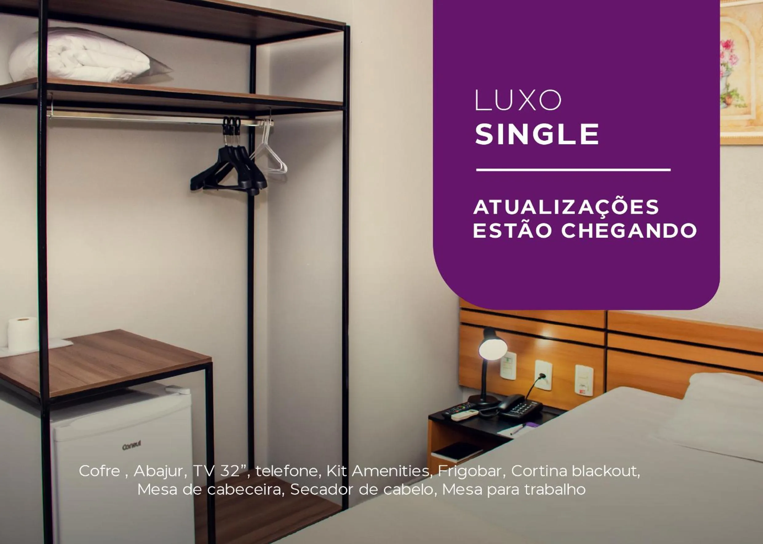 Bedroom in Delcas Hotel