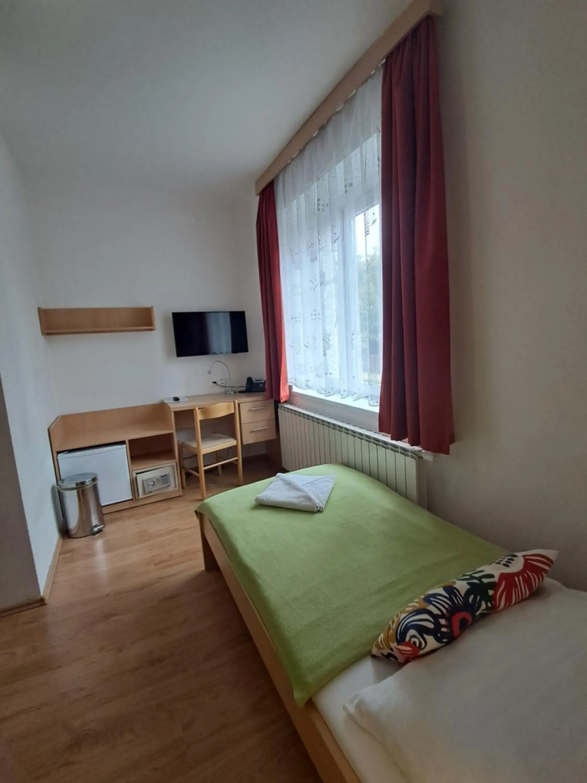 Single Room in Hotel Garni Rambousek Single Room in Hotel Garni Rambousek