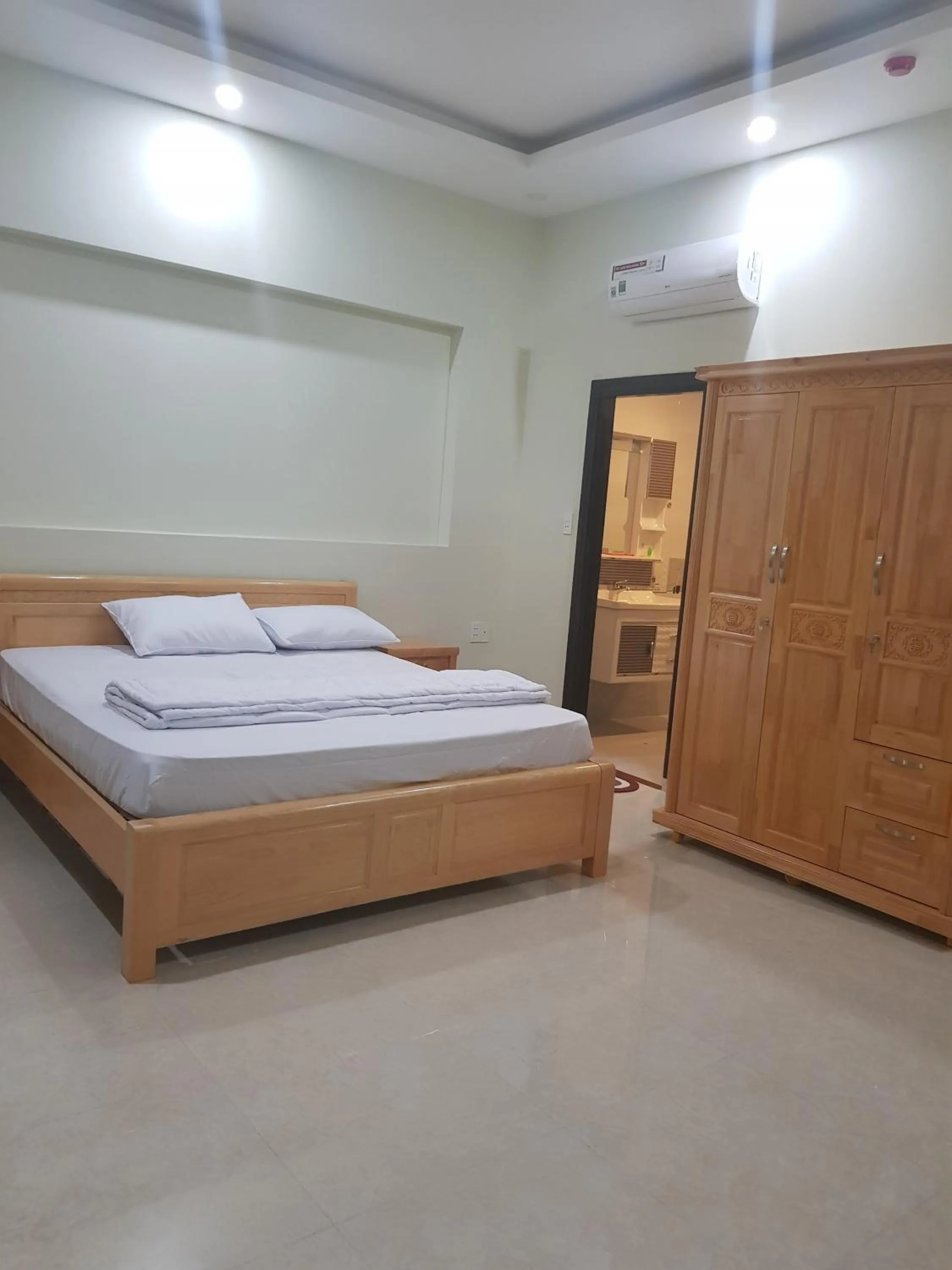 Bed in Hai Dang Hotel