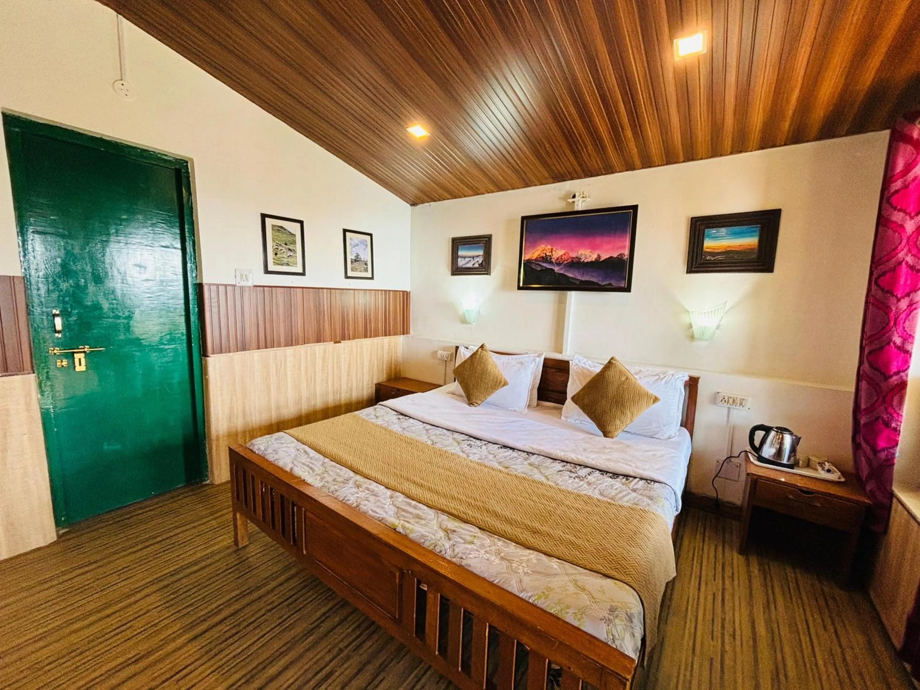 Bedroom, Bed in Room on the Roof, Viraatkhai-Chakrata, By Himalayan Eco Lodges