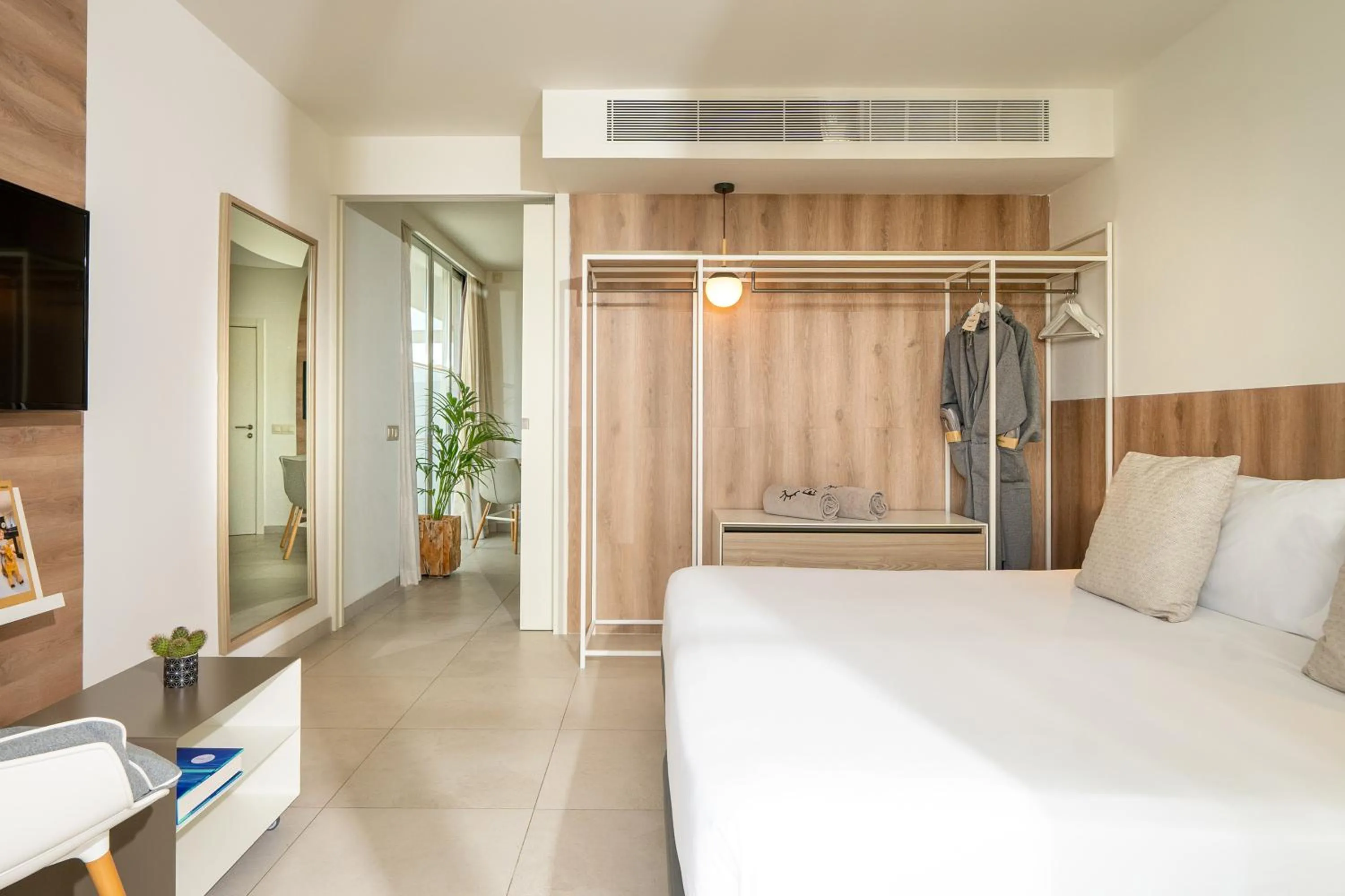 Bed in INNSiDE by Meliá Calviá Beach