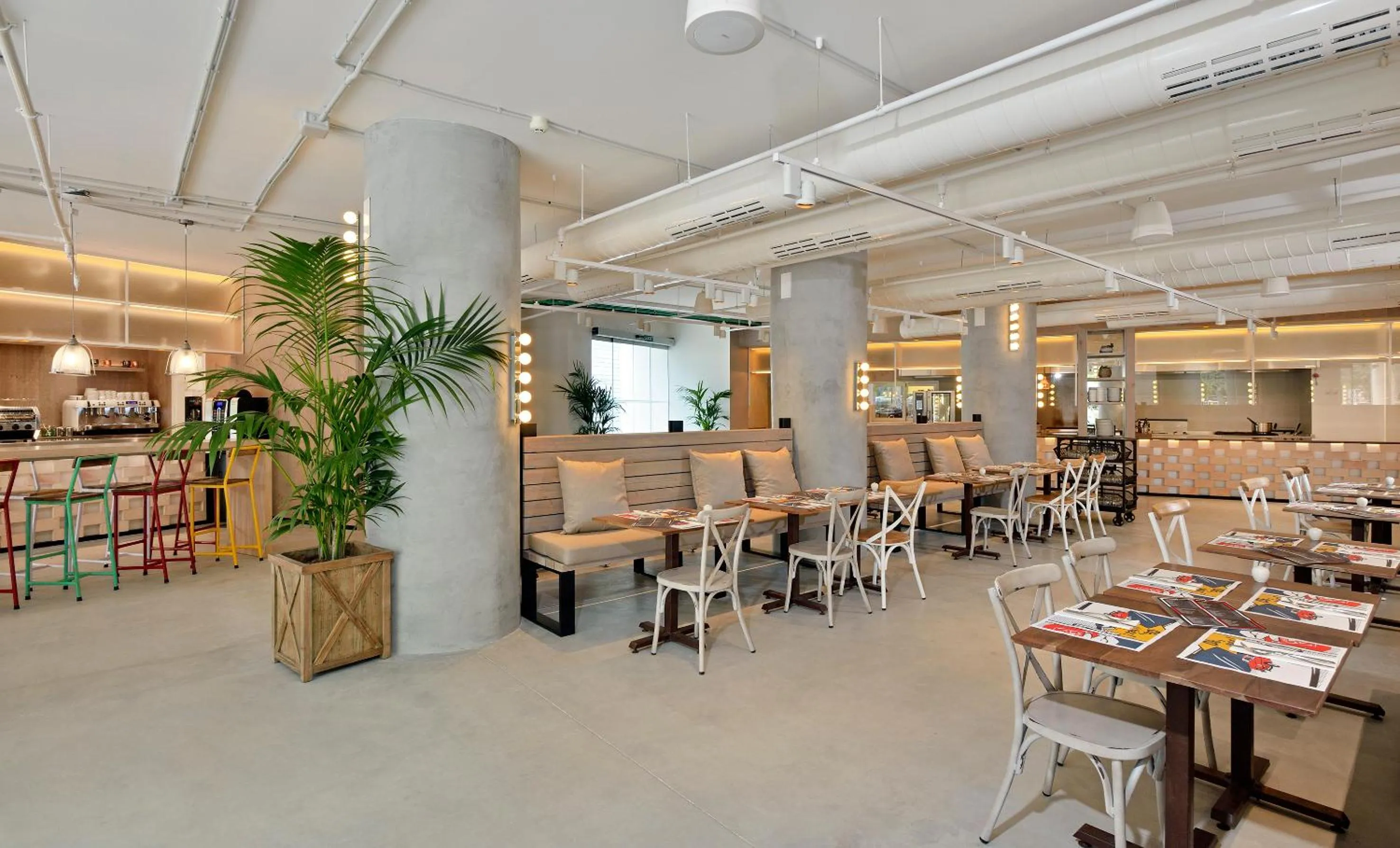 Restaurant/places to eat in INNSiDE by Meliá Calviá Beach