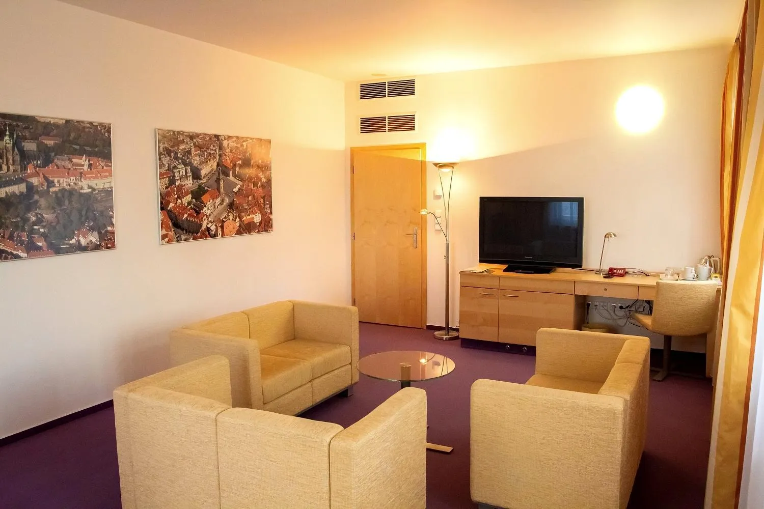 TV and multimedia in Hotel DAP