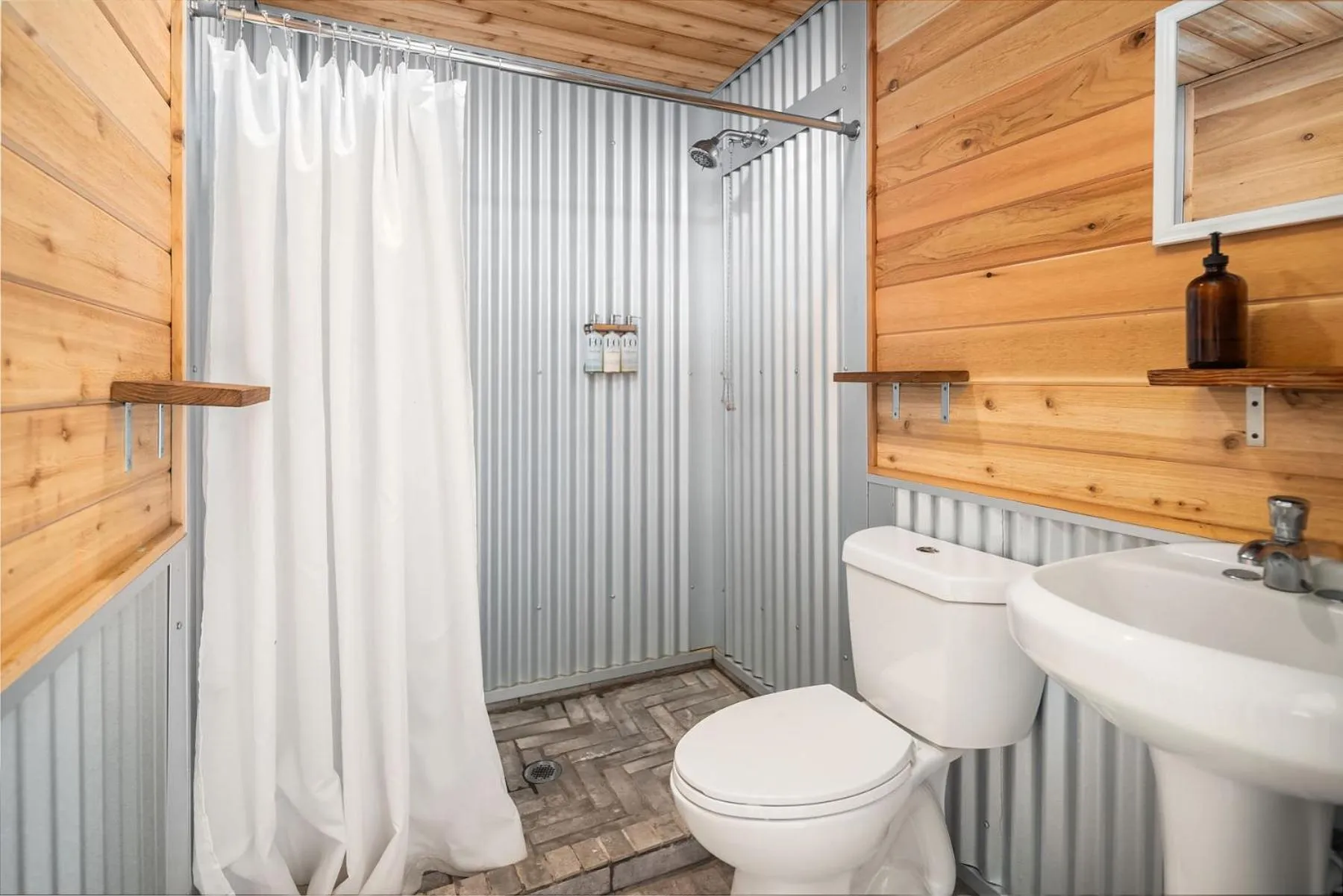 Bathroom in Under Canvas Great Smoky Mountains