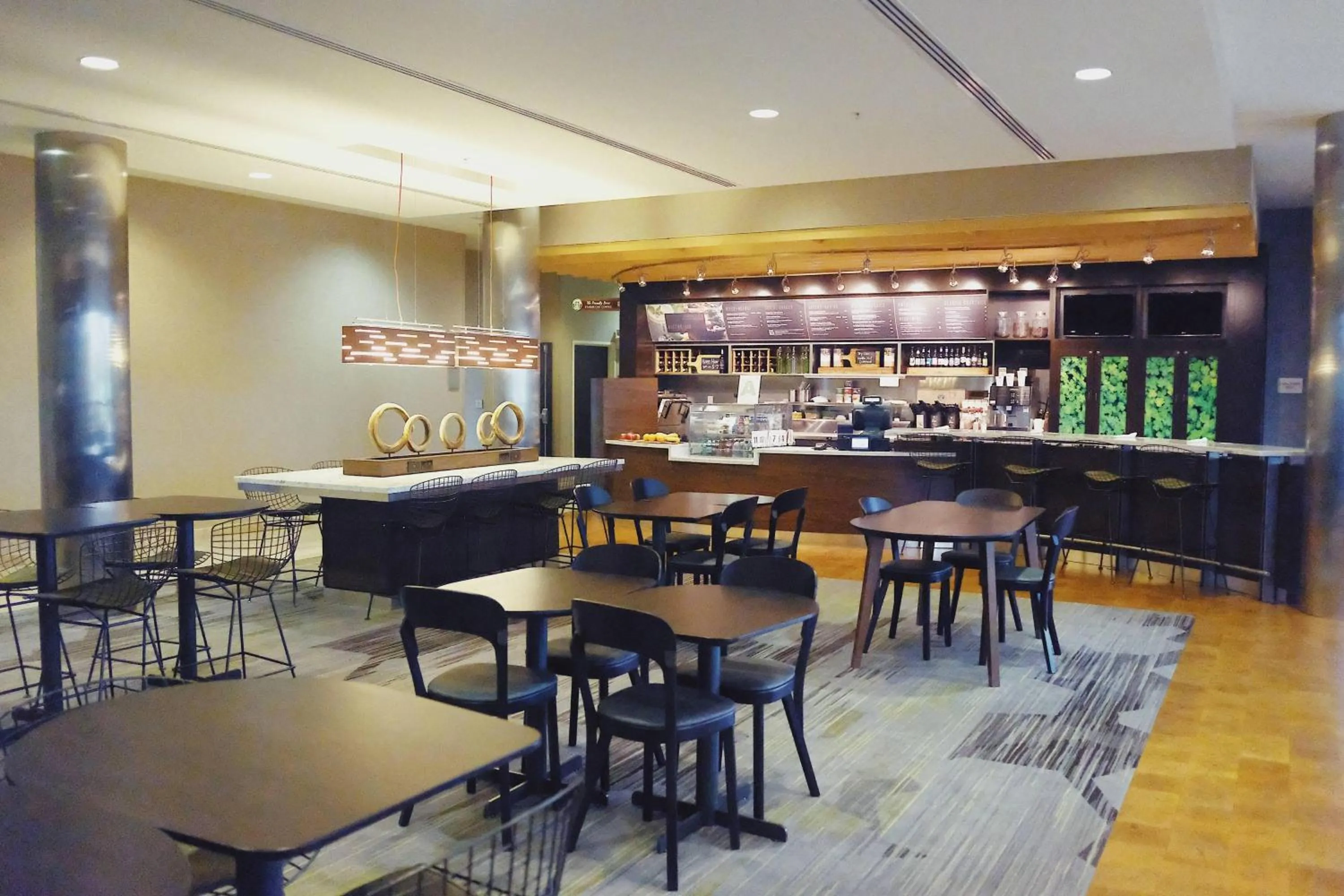 Restaurant/places to eat in Courtyard by Marriott Owensboro