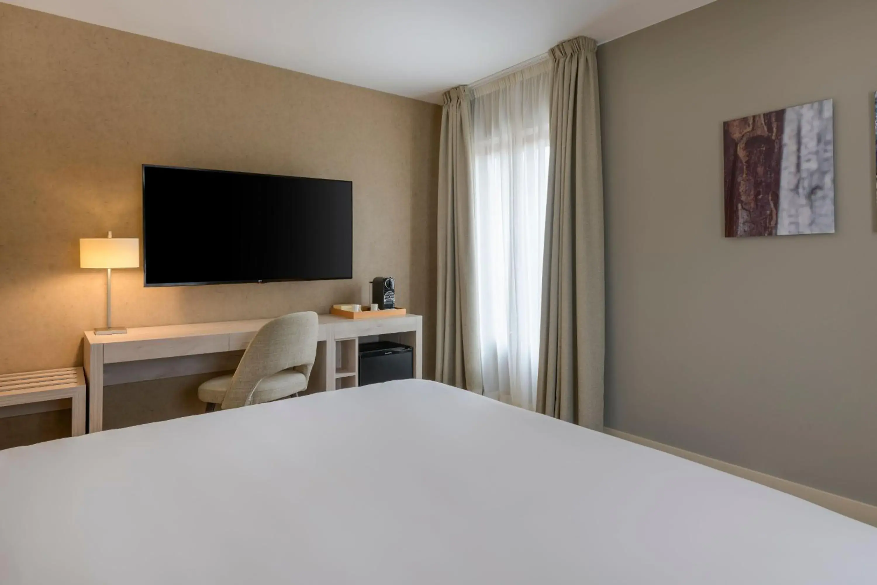 Deluxe King Room in Palacio Tondón, La Rioja Brinas, Autograph Collection Deluxe King Room in Palacio Tondón, La Rioja Brinas, Autograph Collection