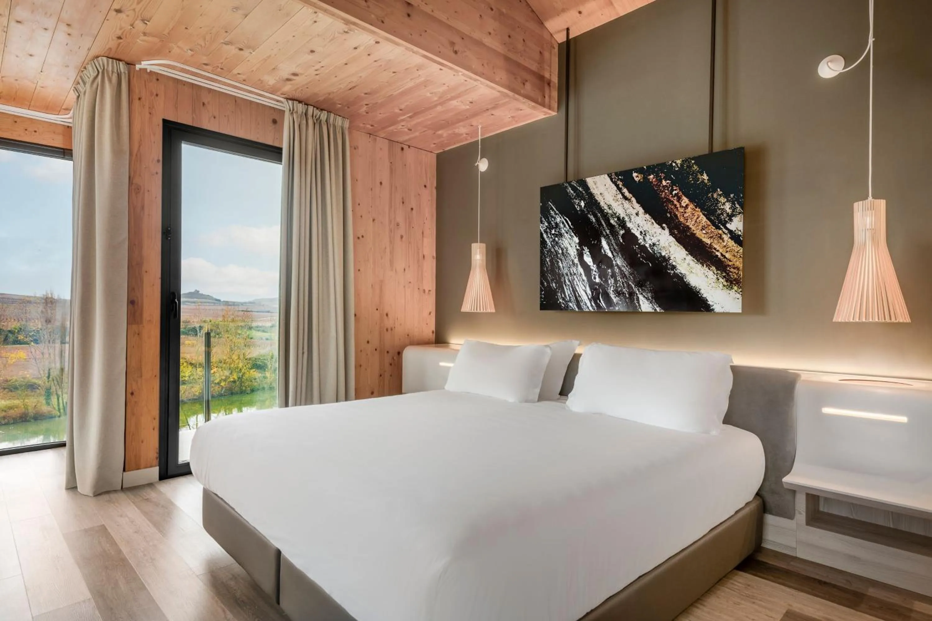 Photo of the whole room, Bed in Palacio Tondón, La Rioja Brinas, Autograph Collection