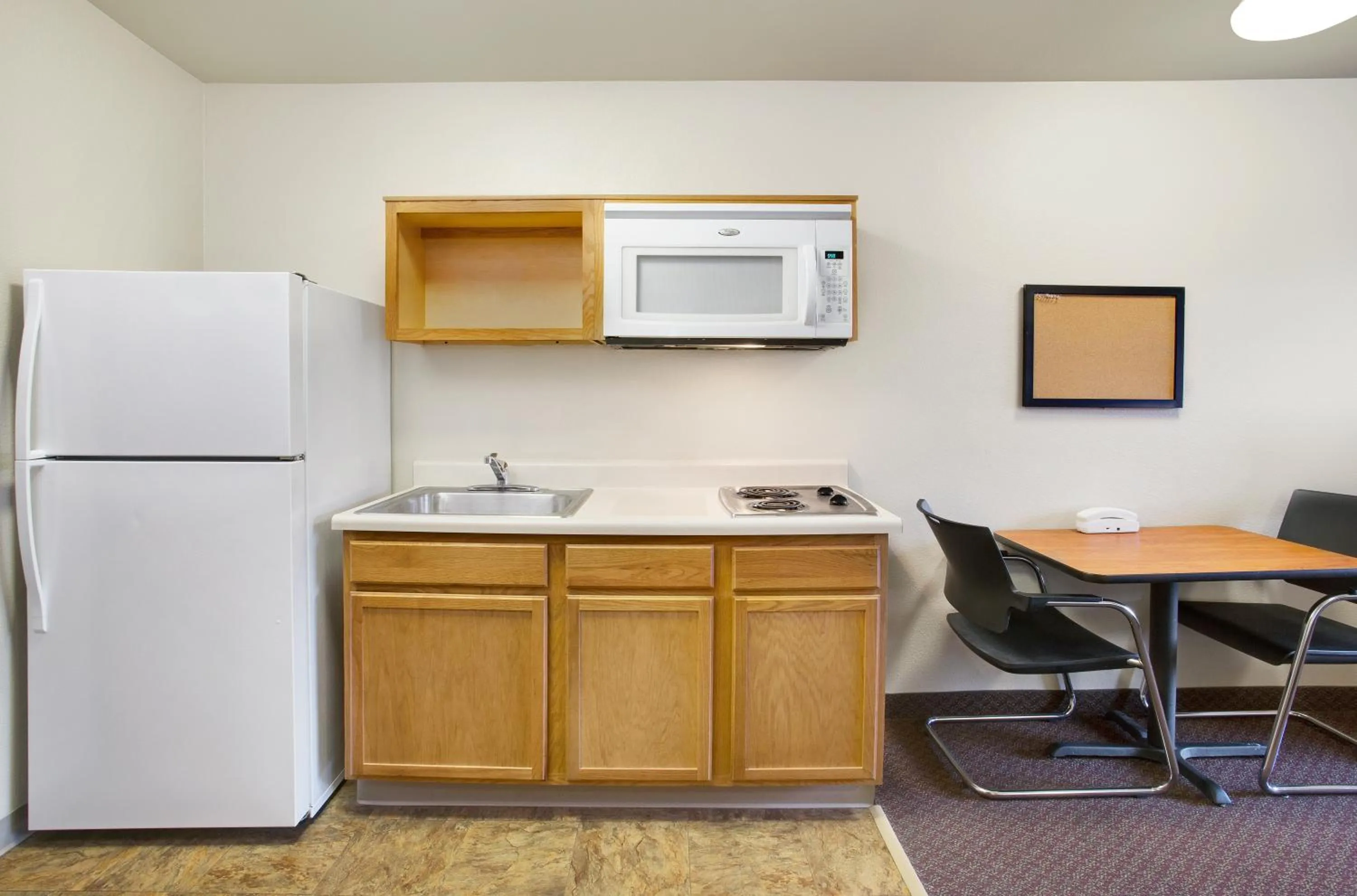Kitchen or kitchenette in WoodSpring Suites Cincinnati Fairfield