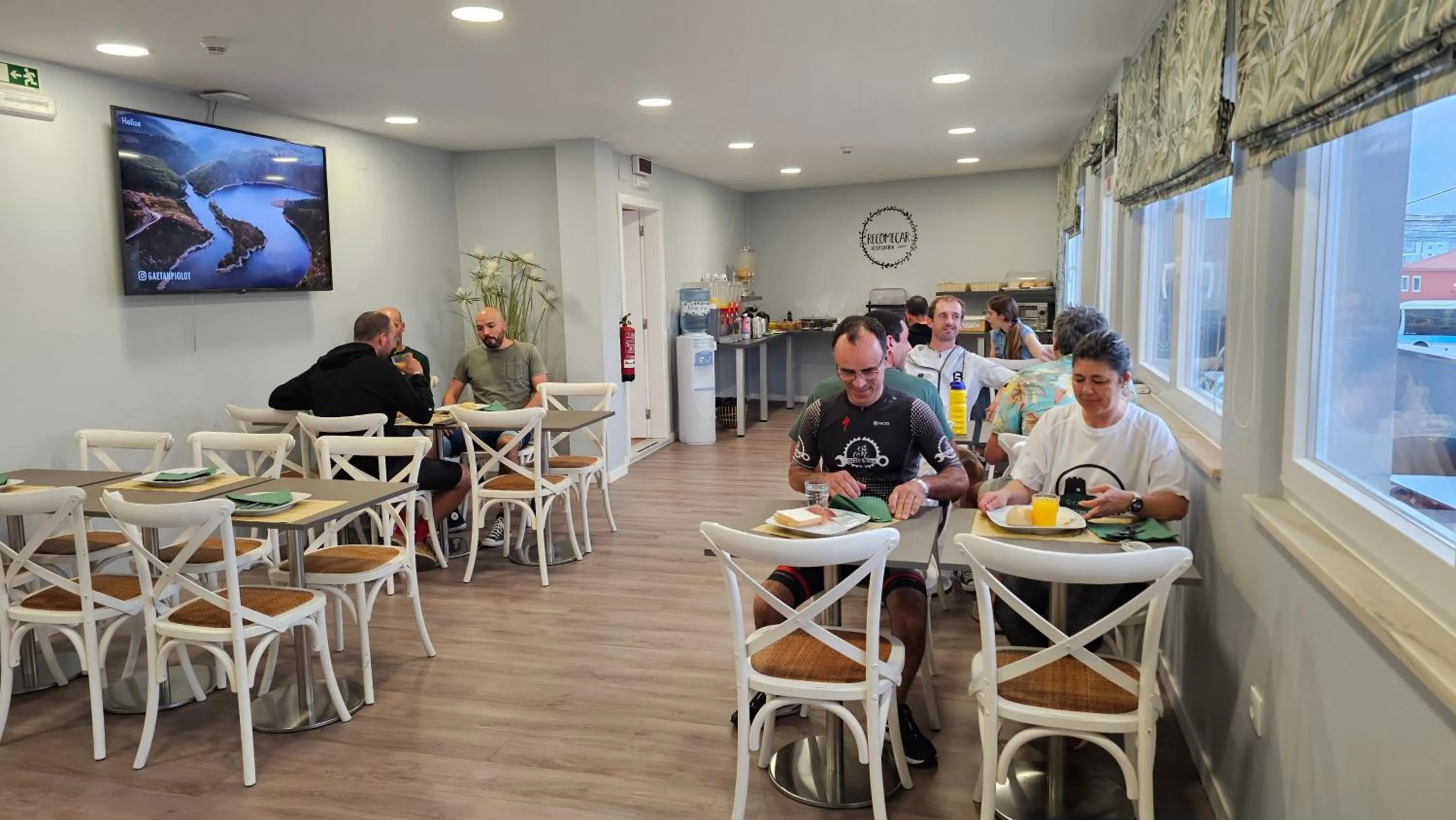 People in Hospedaria Recomeçar