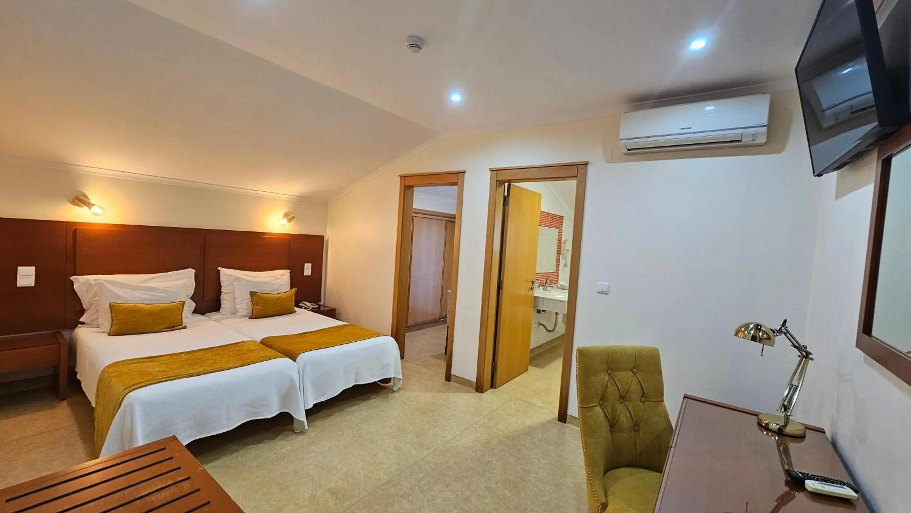 Twin Room with Balcony in Hospedaria Recomeçar Twin Room with Balcony in Hospedaria Recomeçar