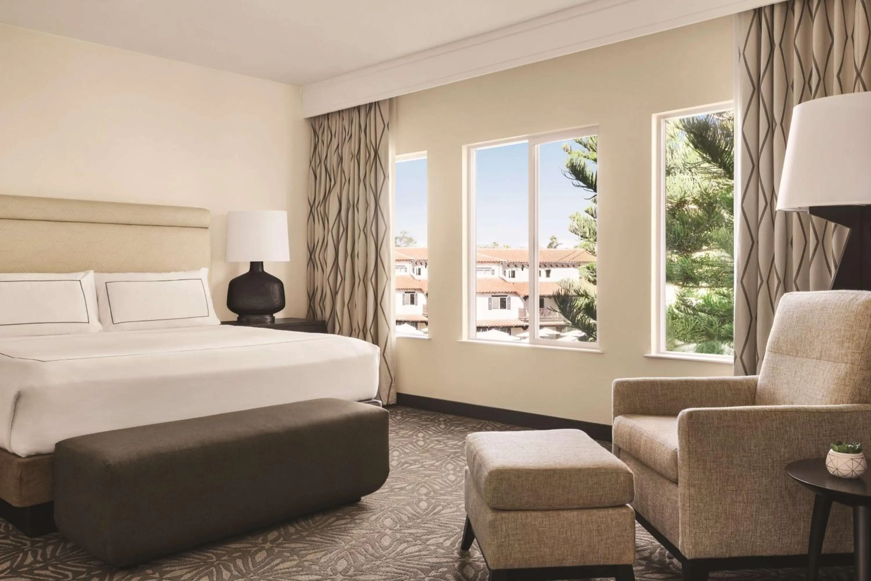 Bed in Zachari Dunes on Mandalay Beach, Curio Collection by Hilton