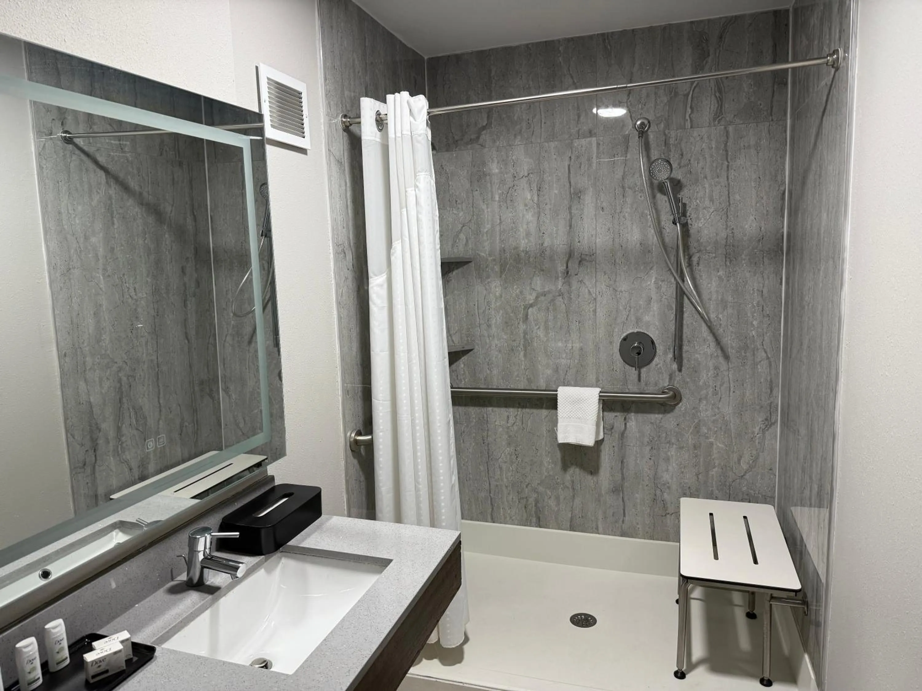 Bathroom in Silver Beach Hotel