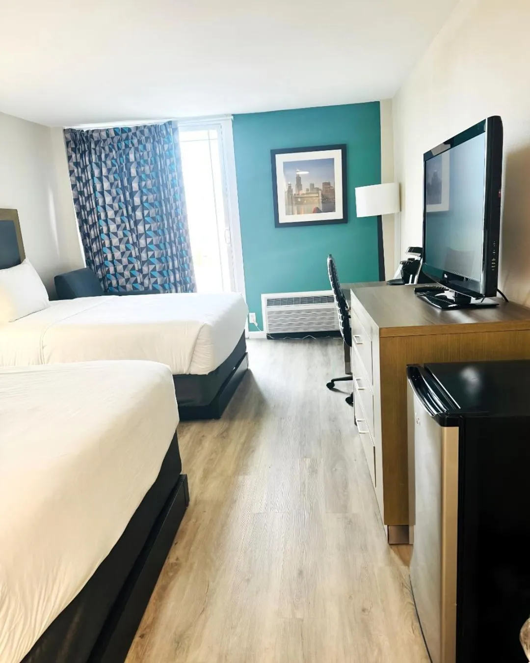 Property building, Bed in Silver Beach Hotel