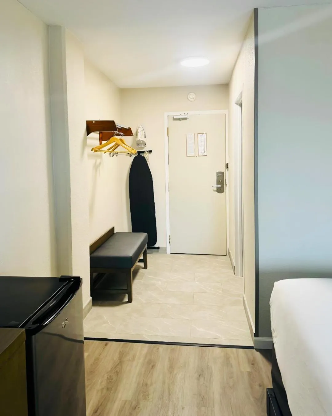 Property building, Bed in Silver Beach Hotel