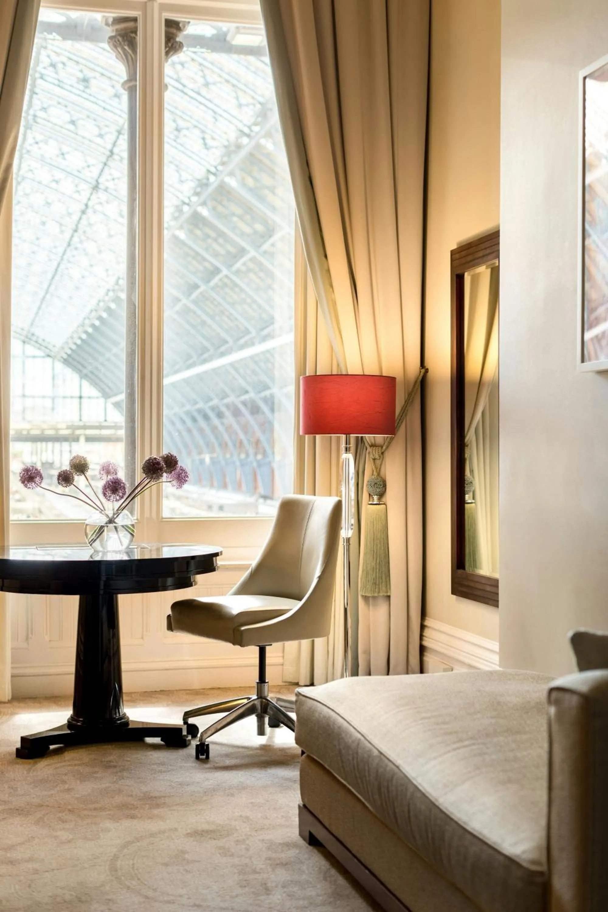 Living room in St Pancras London, Autograph Collection