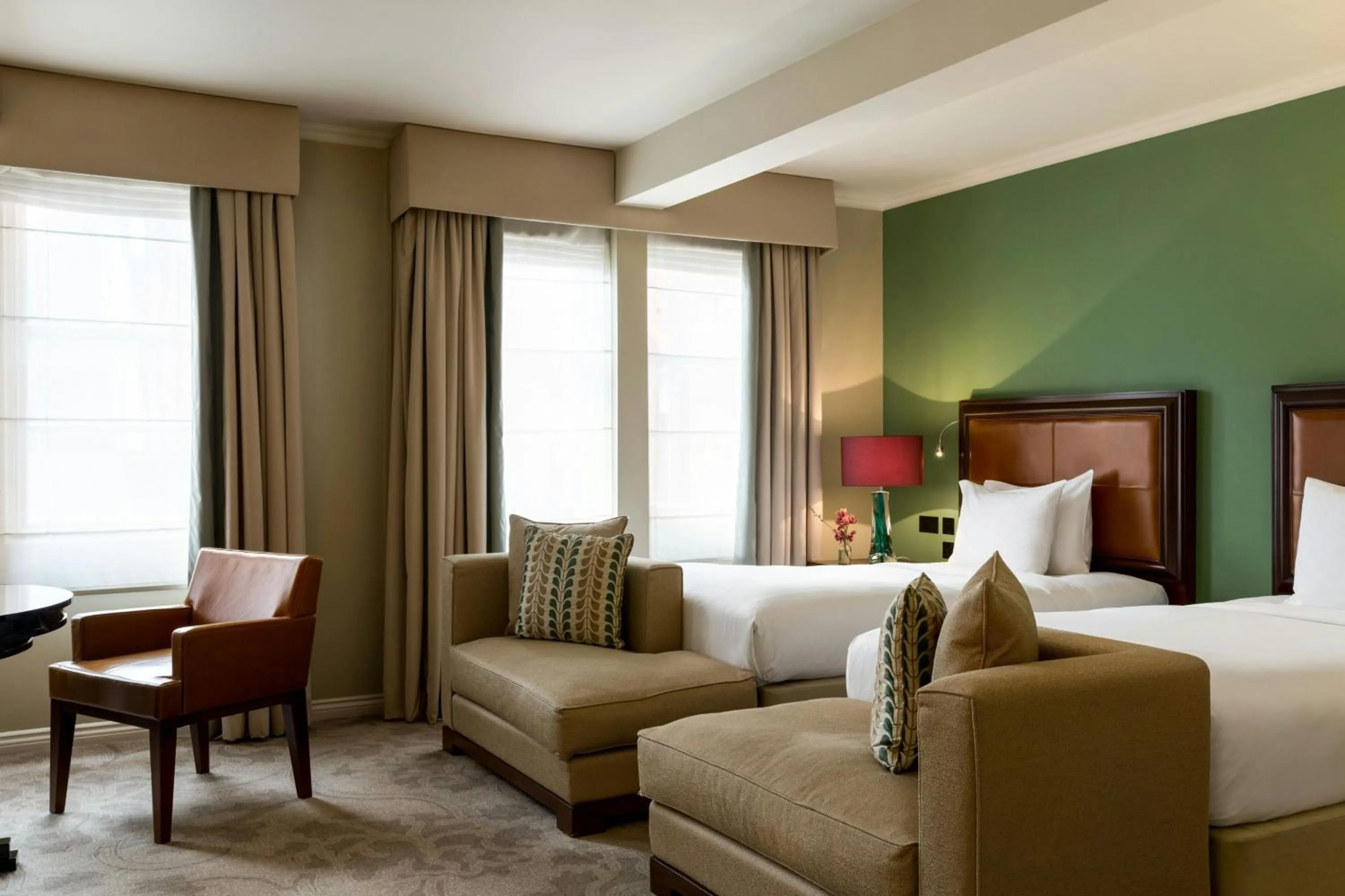 Bedroom, Bed in St Pancras London, Autograph Collection