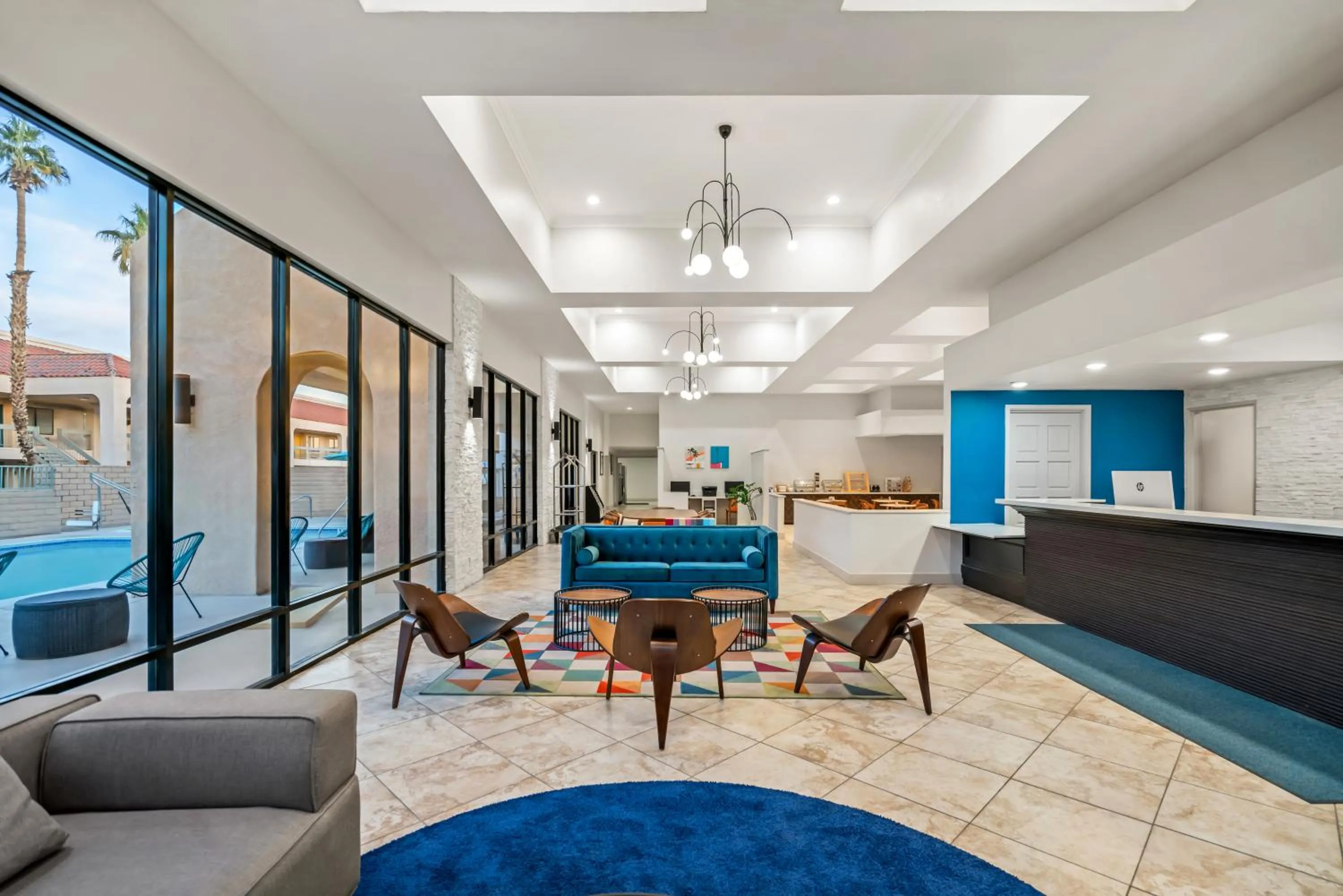 Lobby or reception in Signature Indio I-10 Coachella Valley by Sonesta