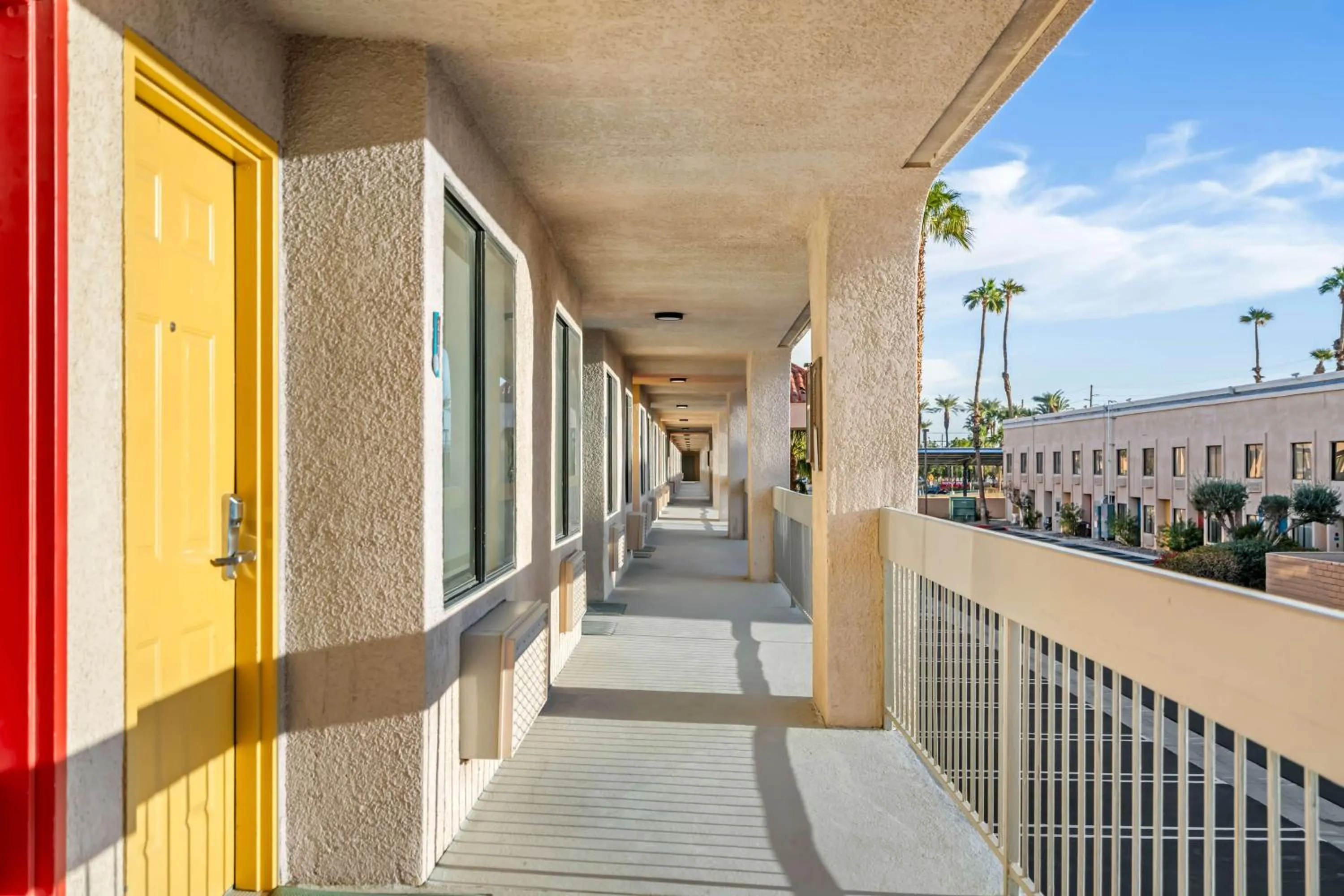 Property building in Signature Indio I-10 Coachella Valley by Sonesta